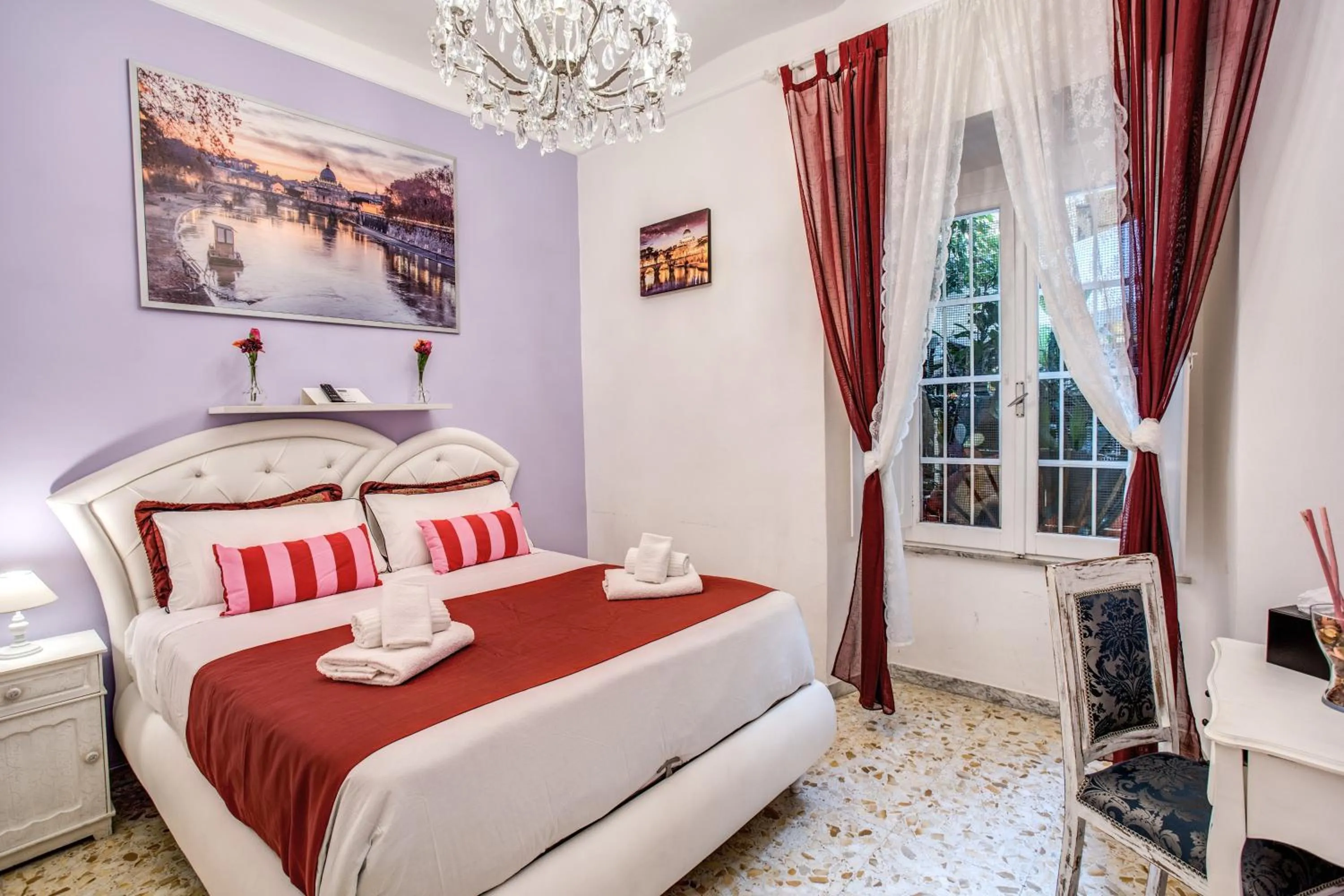 Bed in Royal Vatican