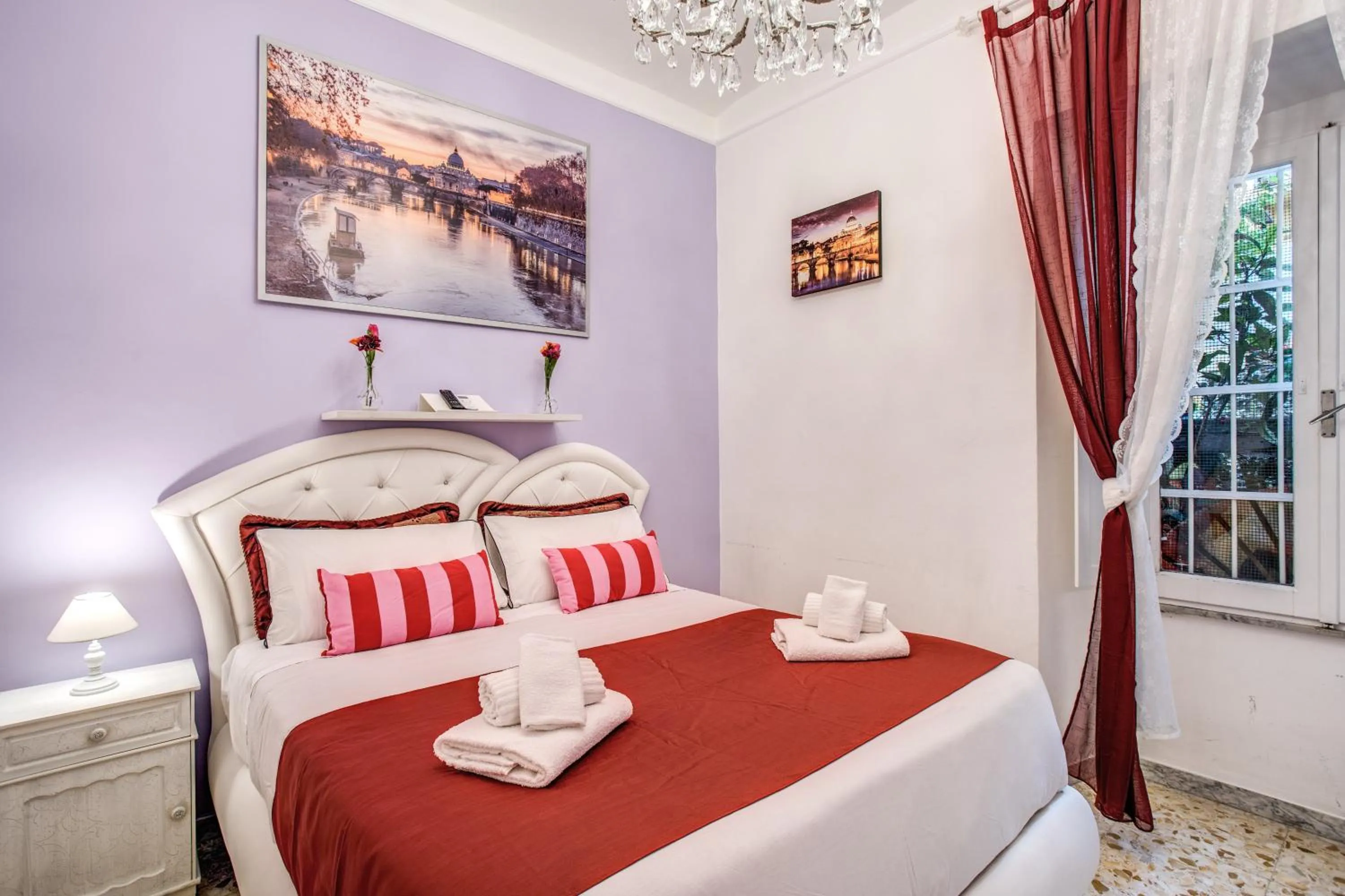 Bed in Royal Vatican