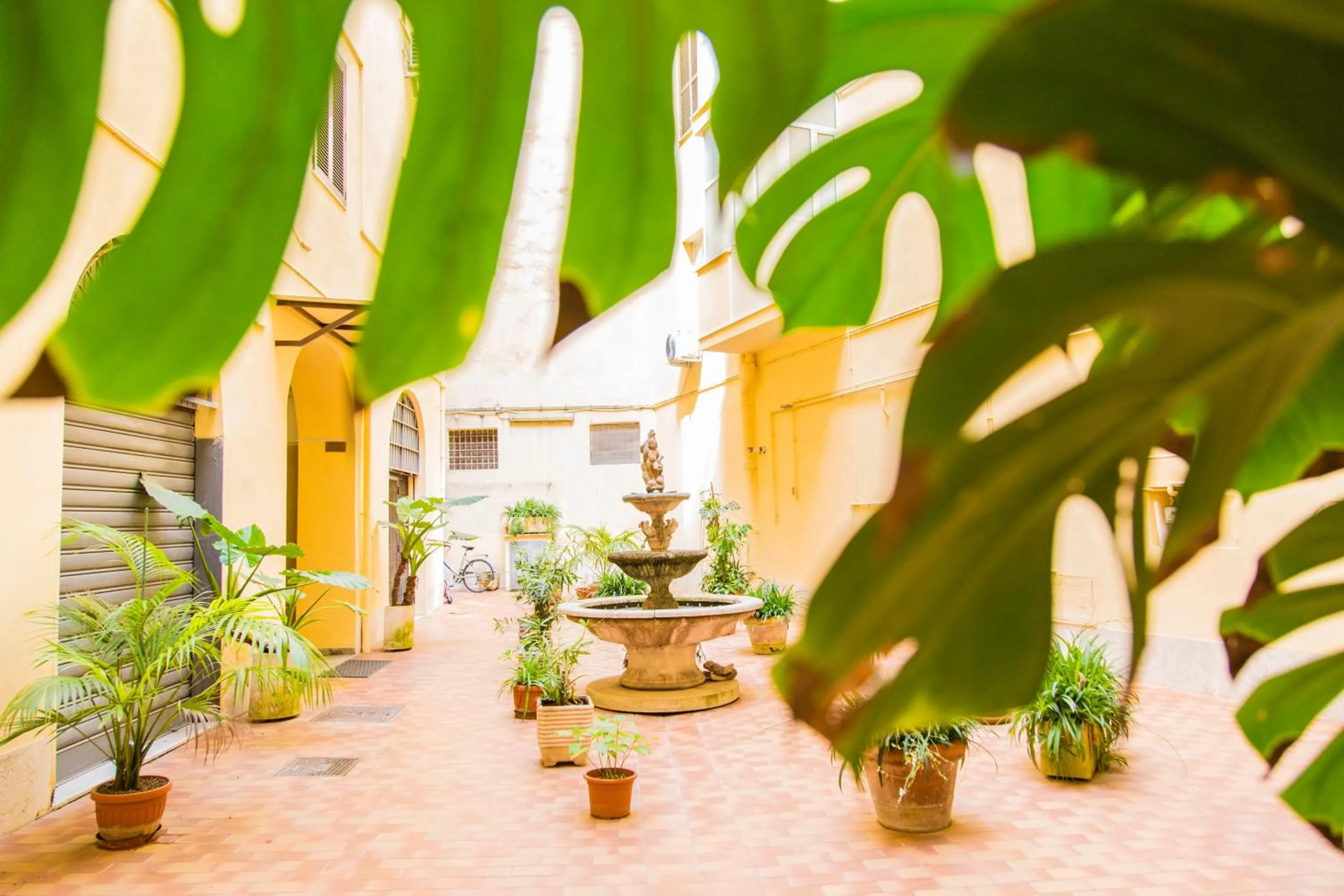 Property building in Royal Vatican