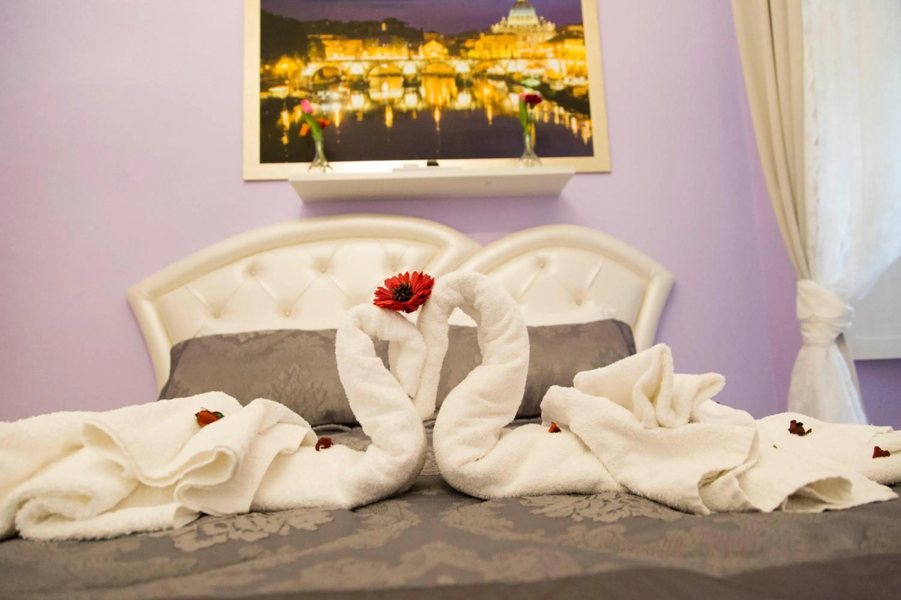 Bed in Royal Vatican