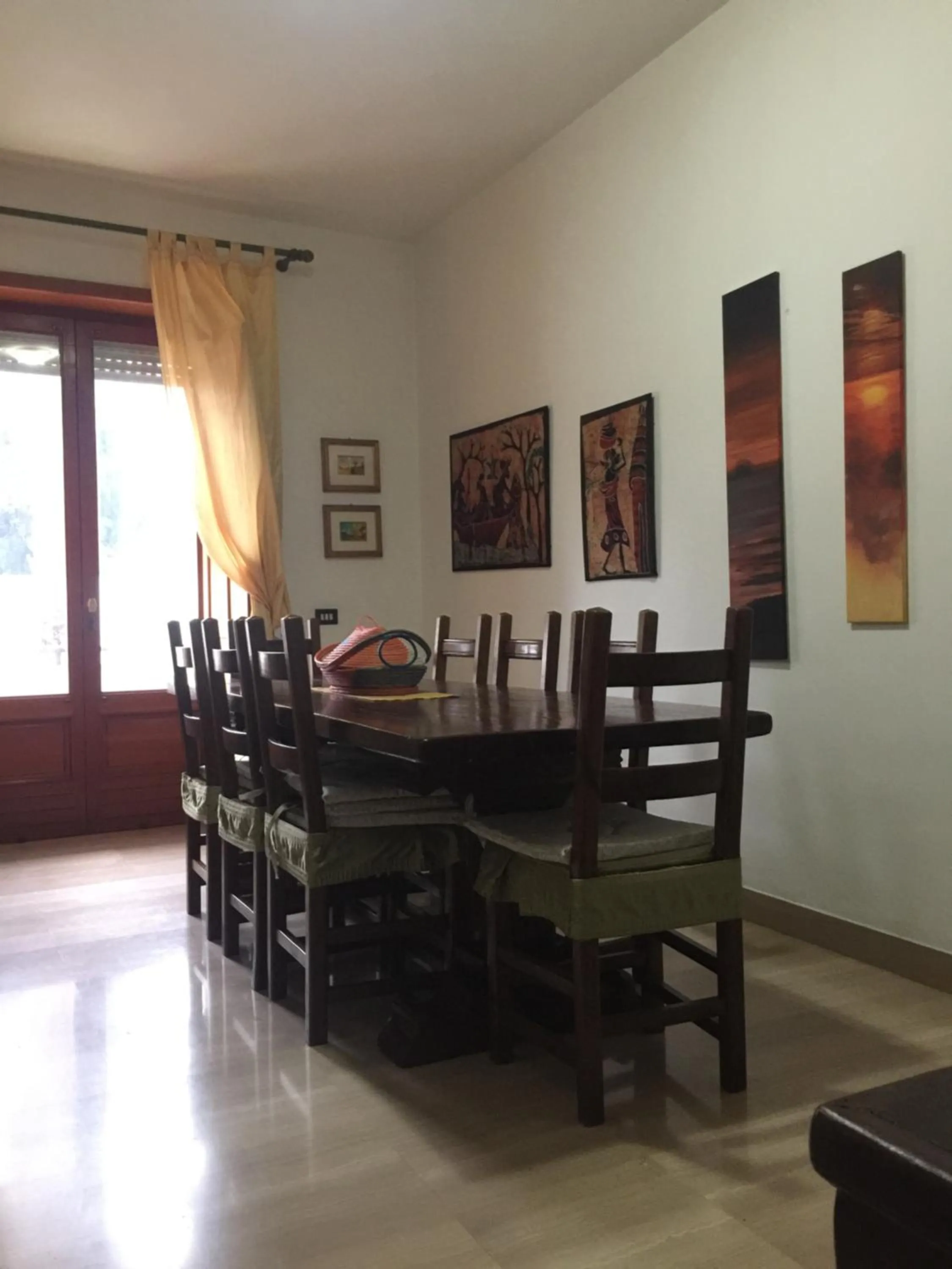Dining area in A casa di Gio