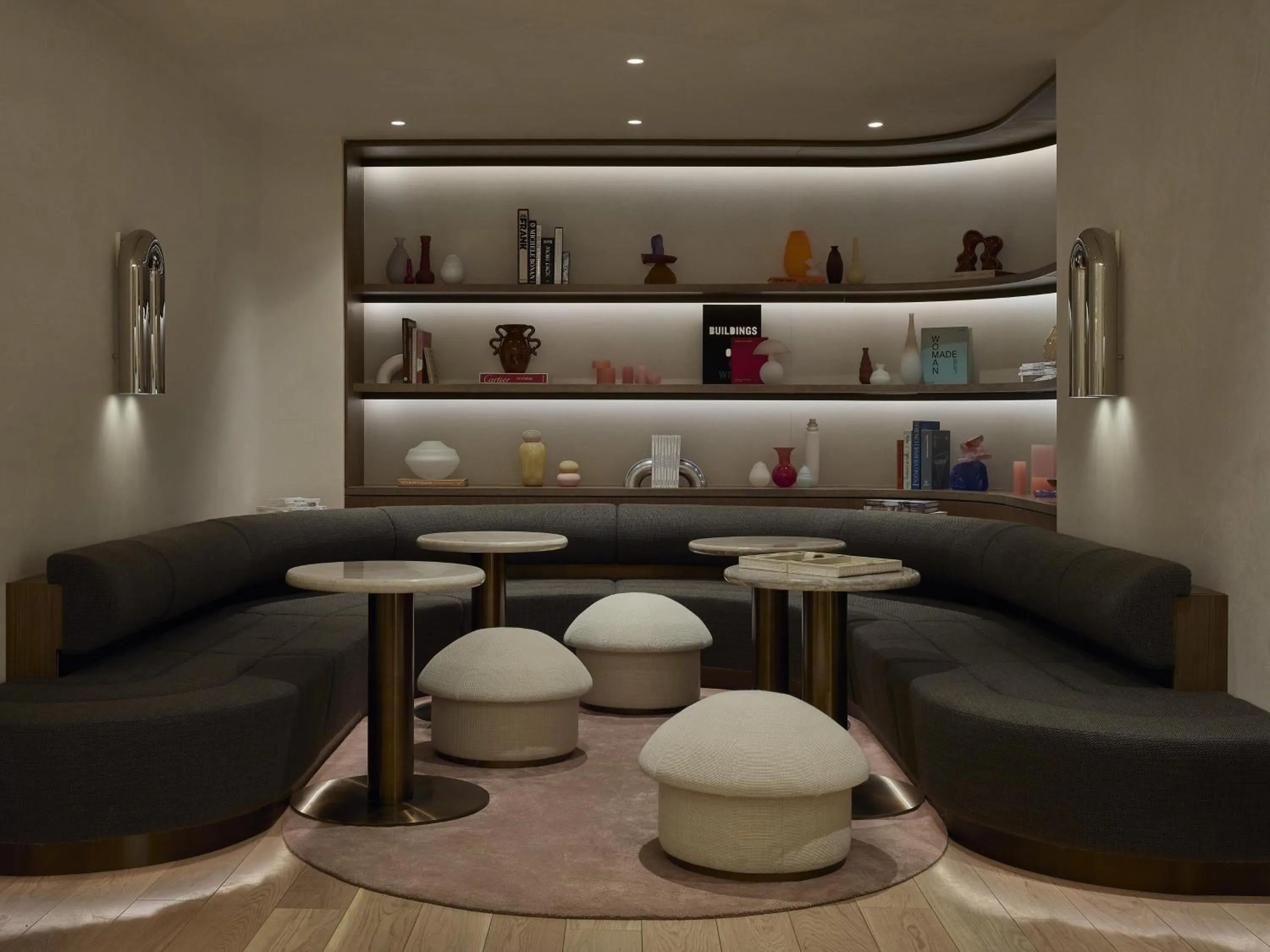 Lobby or reception in Vogue Hotel Montreal Downtown, Curio Collection by Hilton