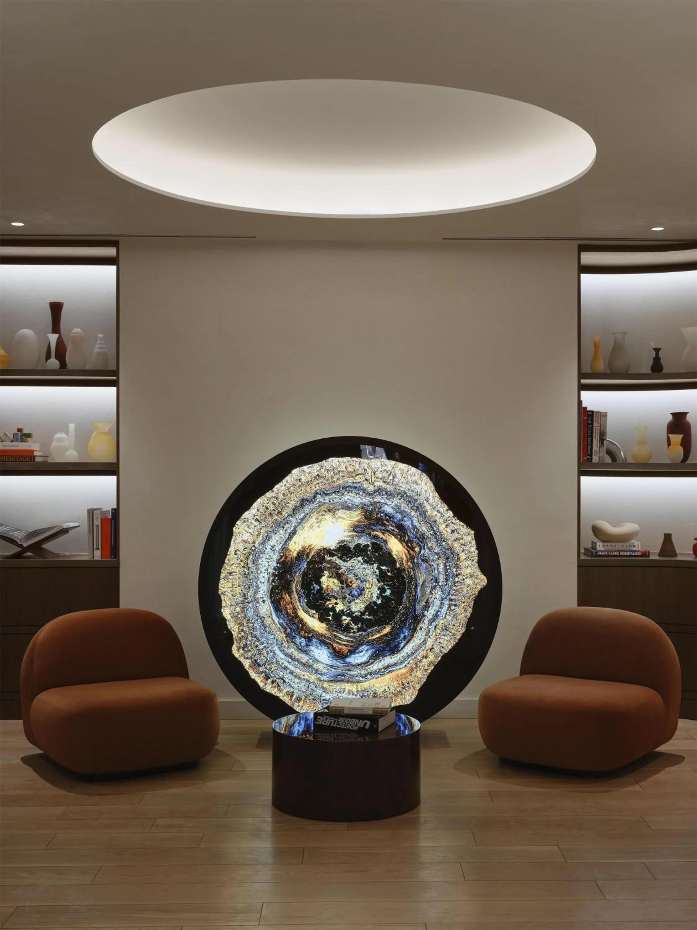 Lobby or reception in Vogue Hotel Montreal Downtown, Curio Collection by Hilton