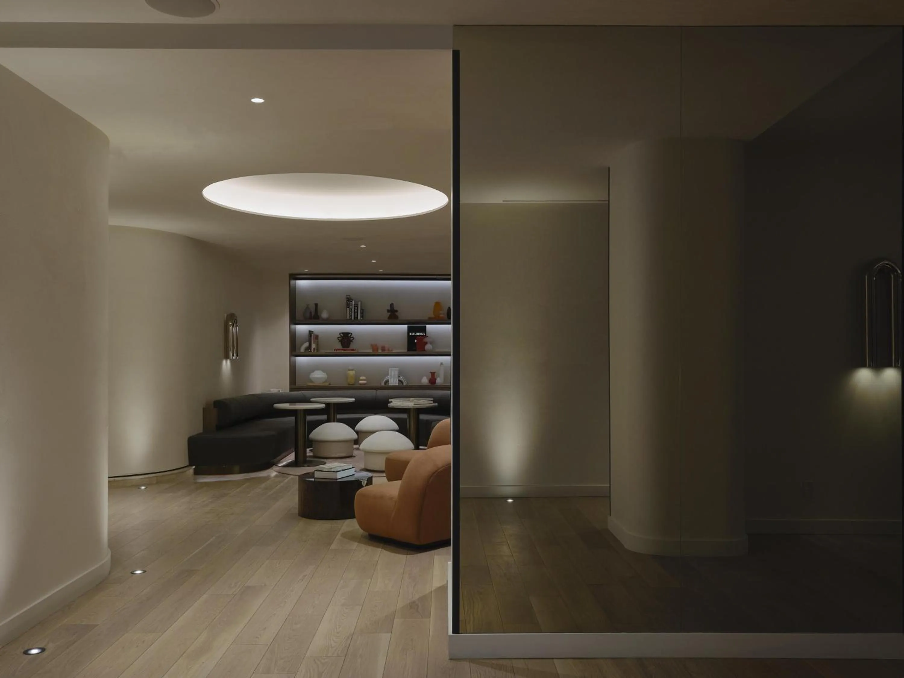 Lobby or reception in Vogue Hotel Montreal Downtown, Curio Collection by Hilton