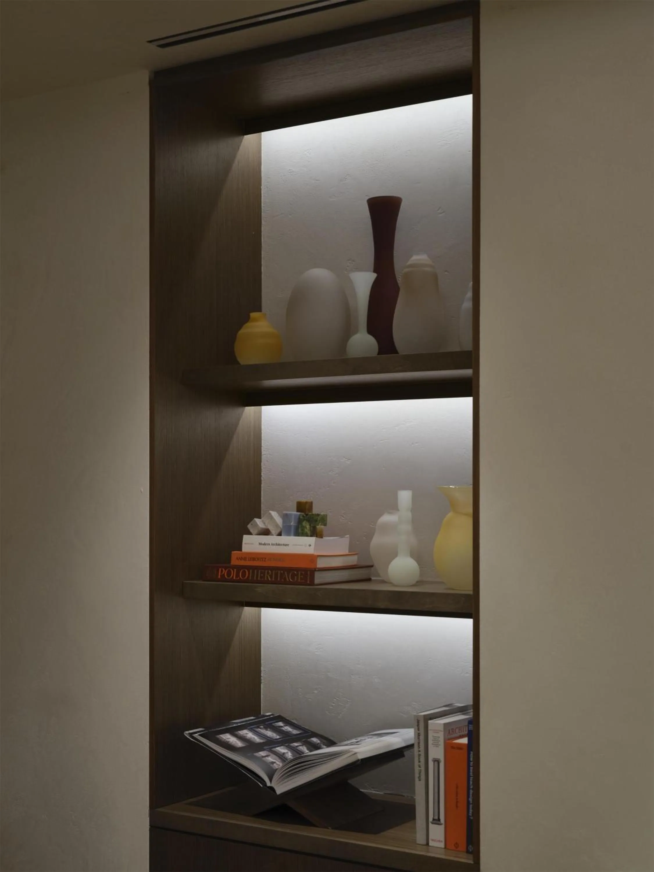 Lobby or reception in Vogue Hotel Montreal Downtown, Curio Collection by Hilton