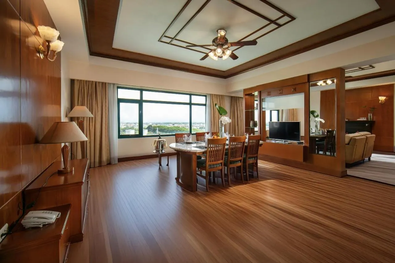 Nam Cuong Hai Duong Hotel