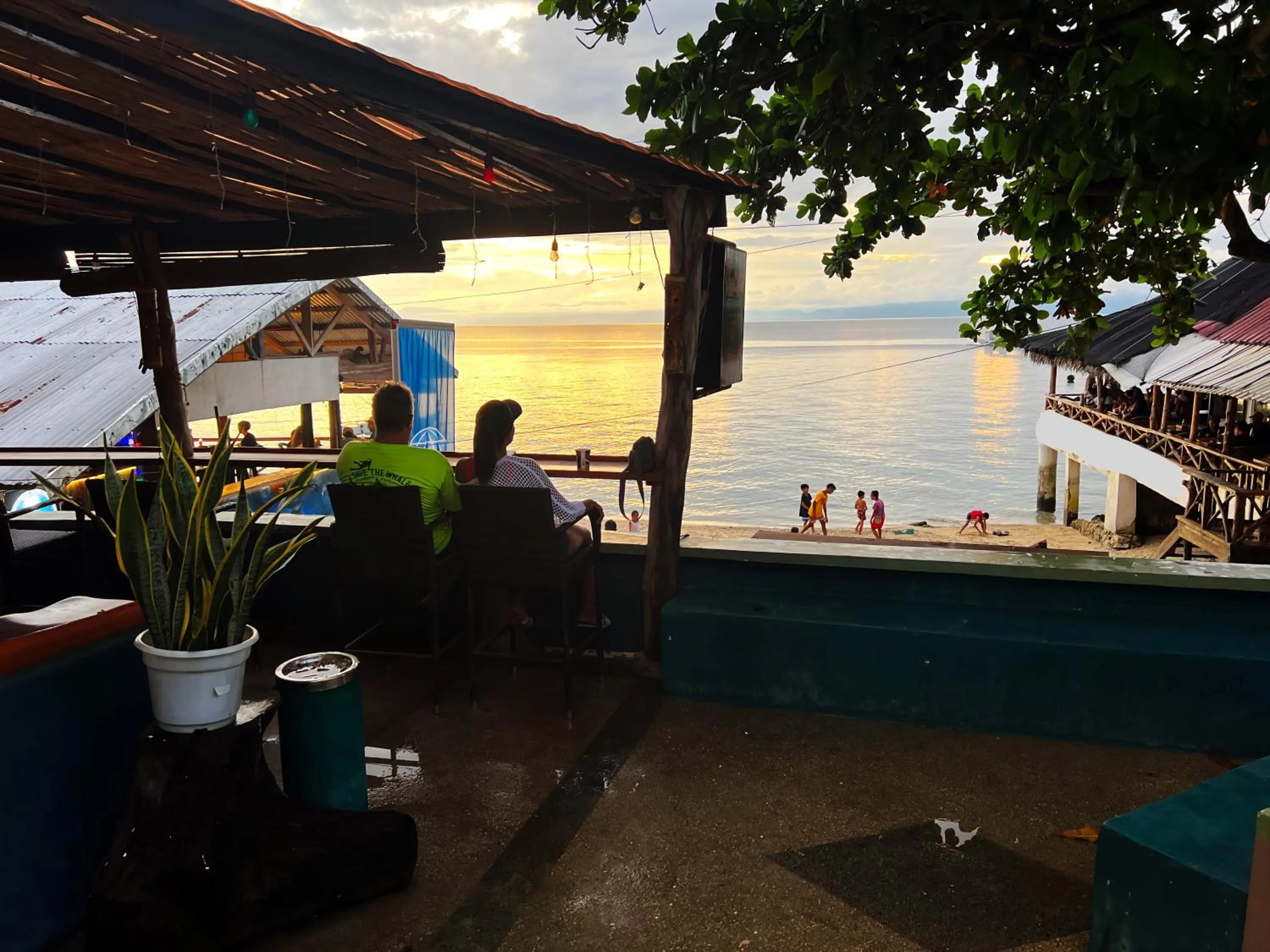 Restaurant/places to eat in Neptune Diving Resort Moalboal