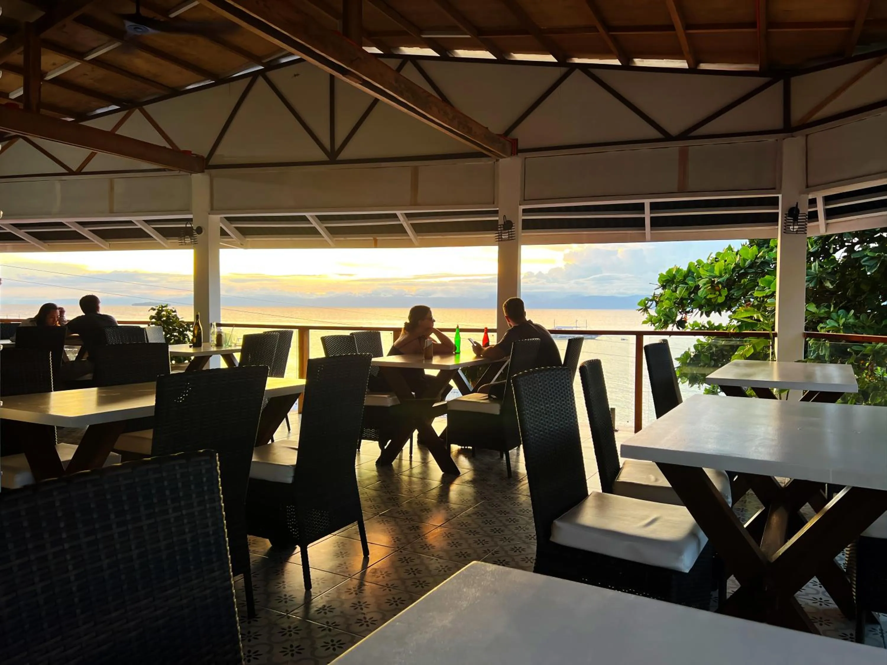 Restaurant/places to eat in Neptune Diving Resort Moalboal