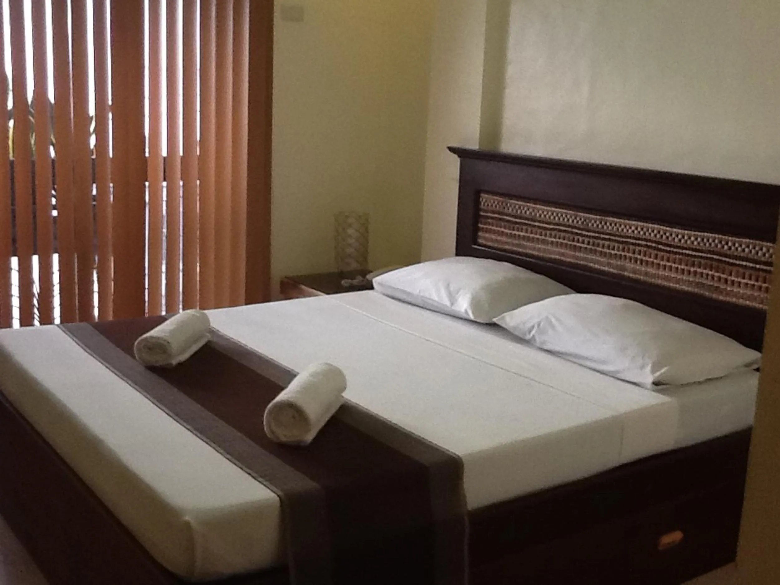 Bed in Darunday Manor