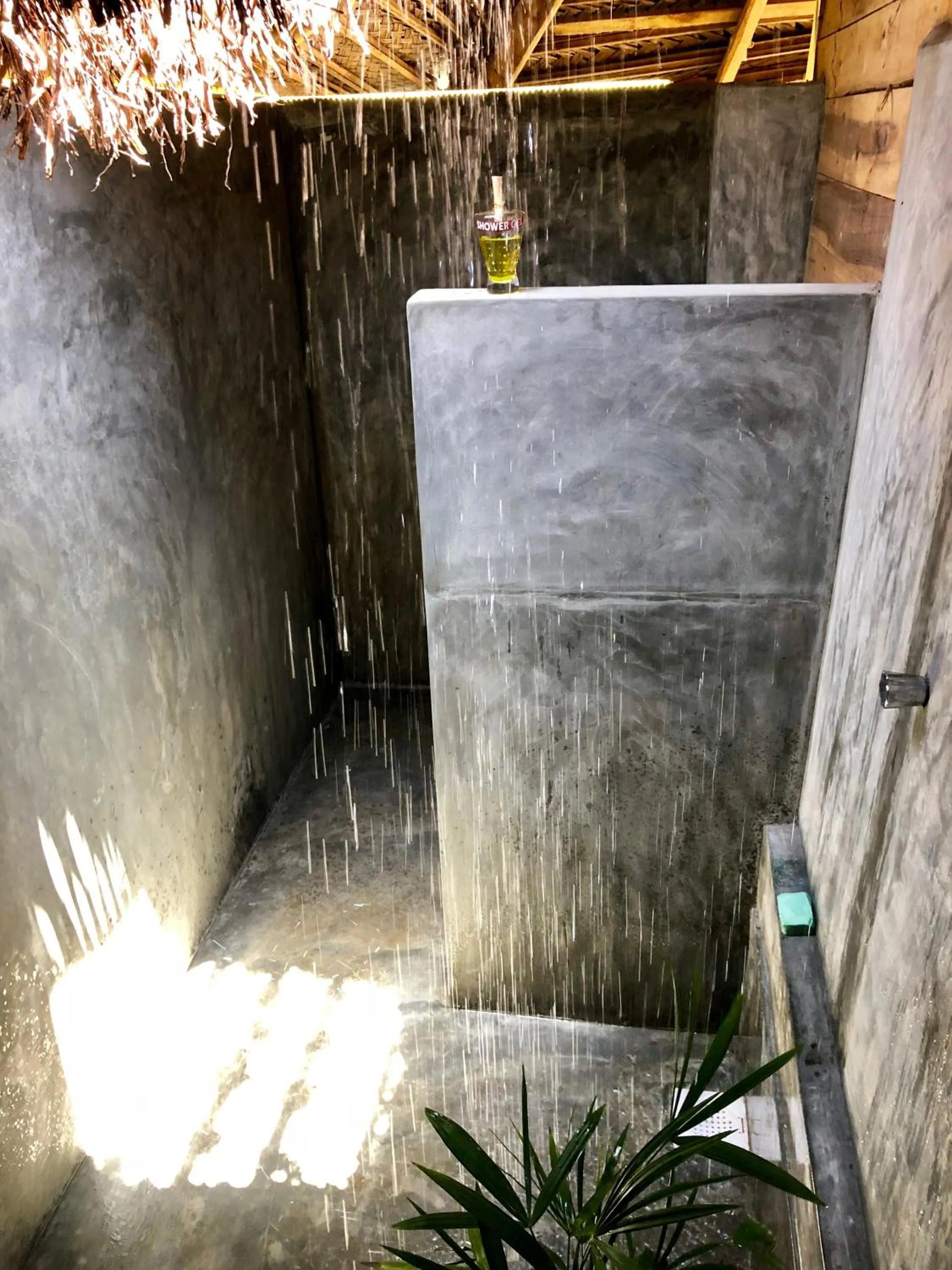 Shower in Wind Blend Kite Resort