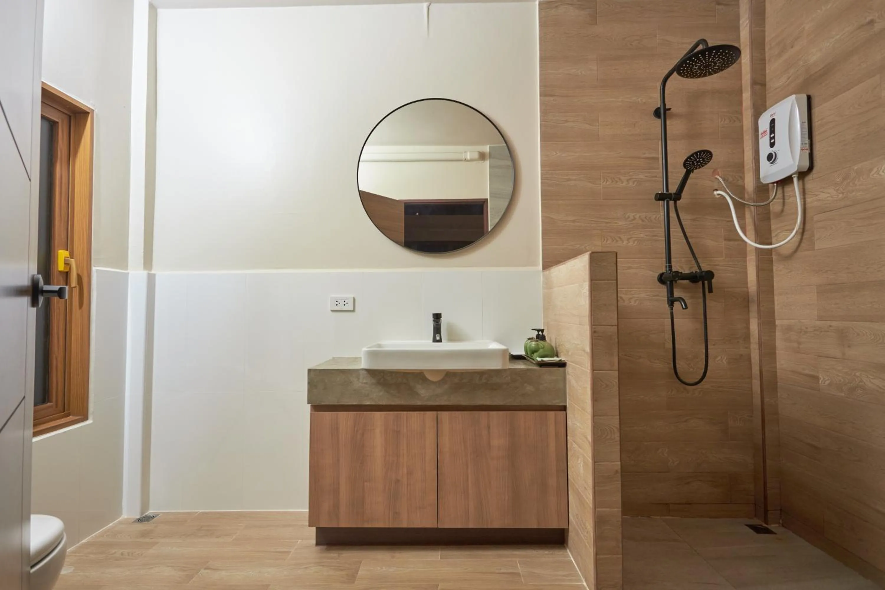 Shower in Resolution Resort