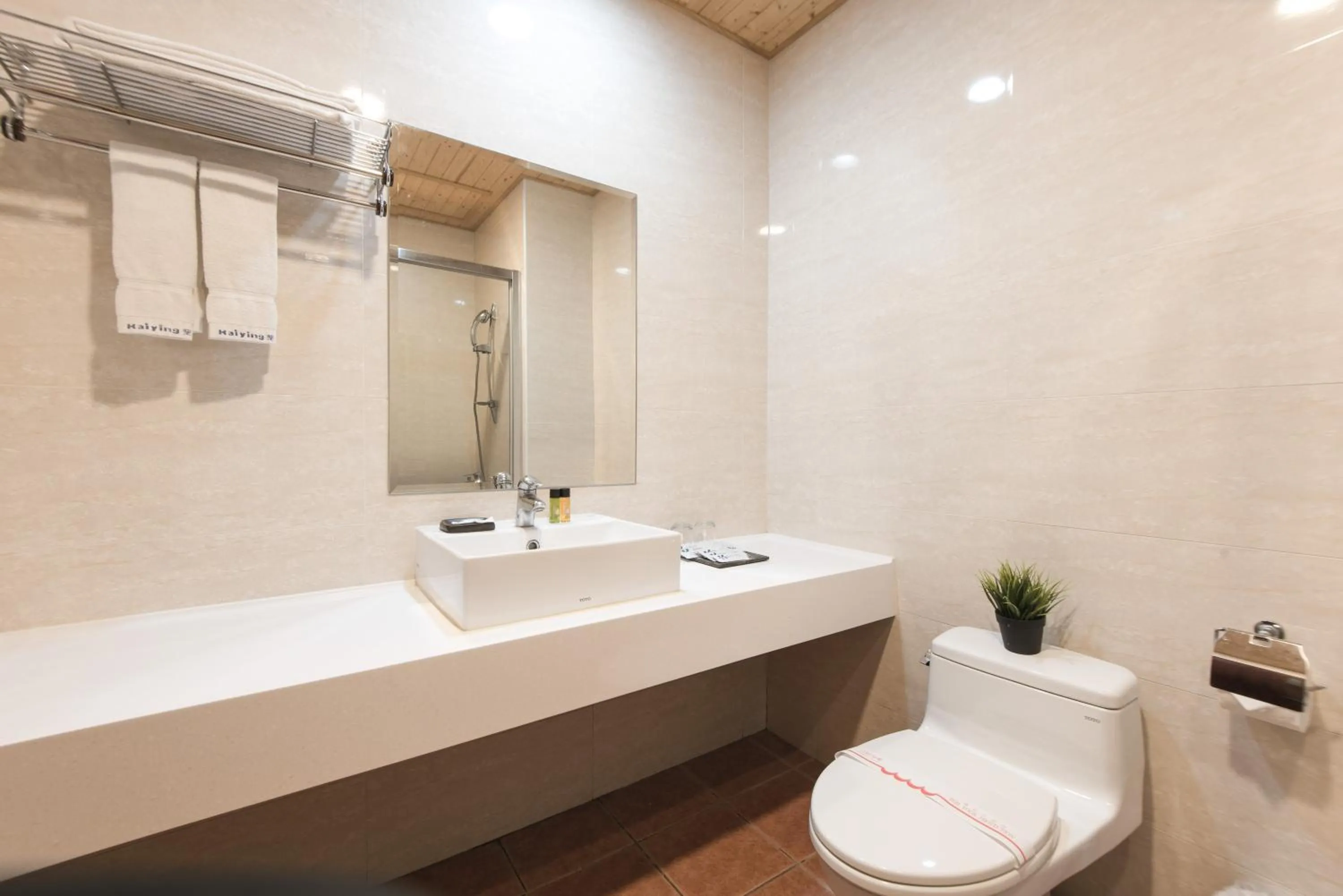 Toilet in Kending Kaying Hotel