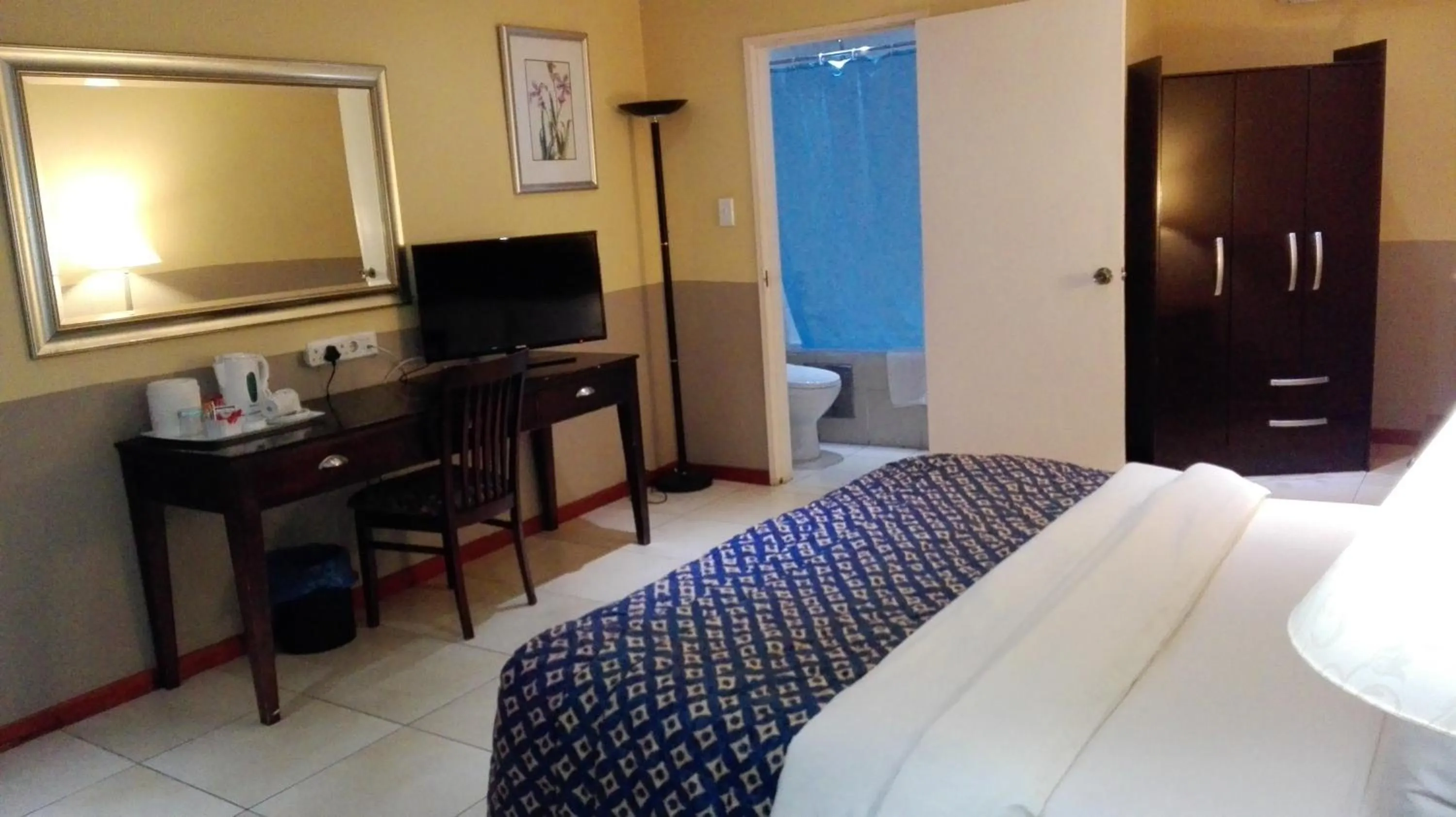 Bedroom, Bed in Villa Via Hotel Midrand