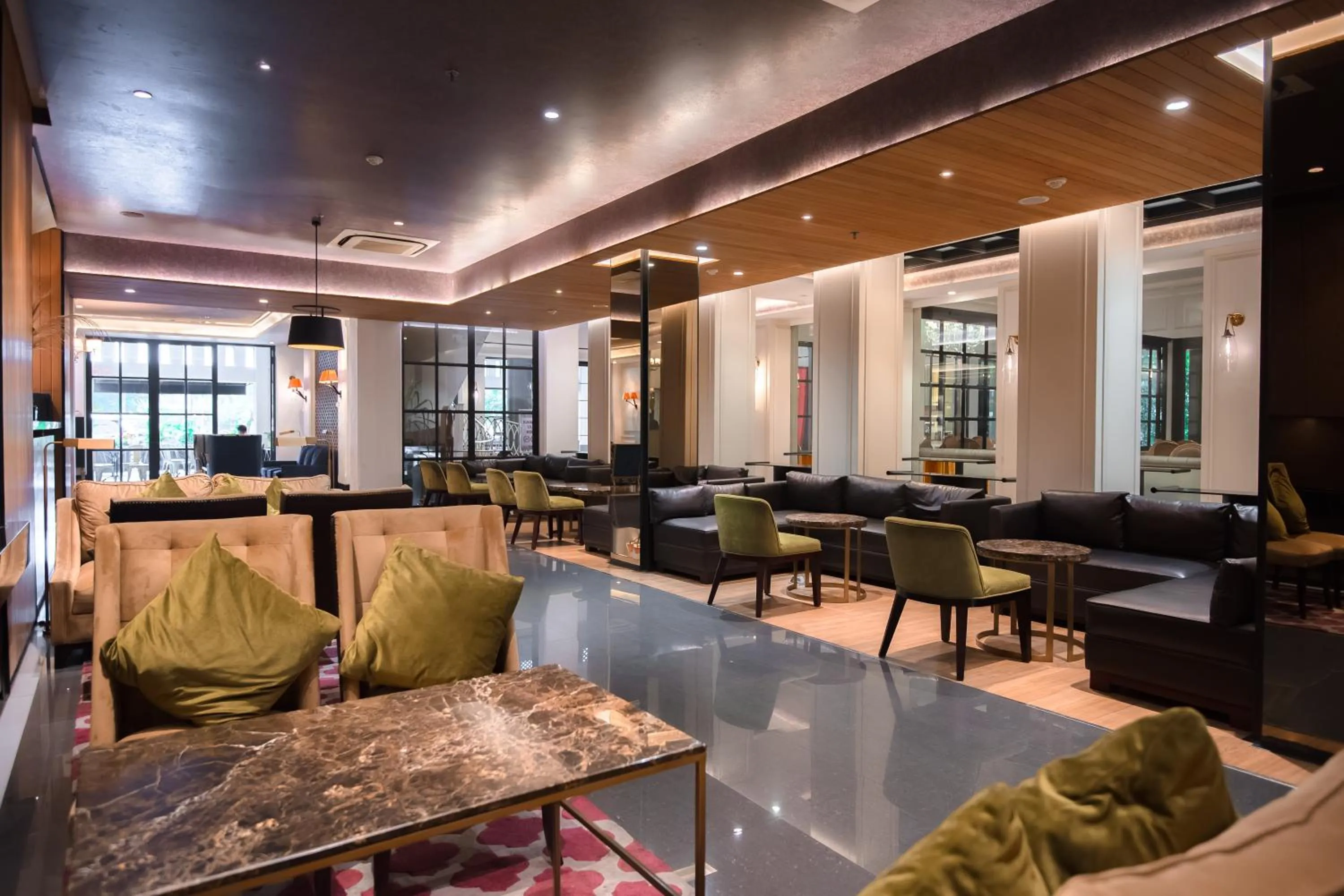 Lounge or bar in The Mirah Hotel Bogor