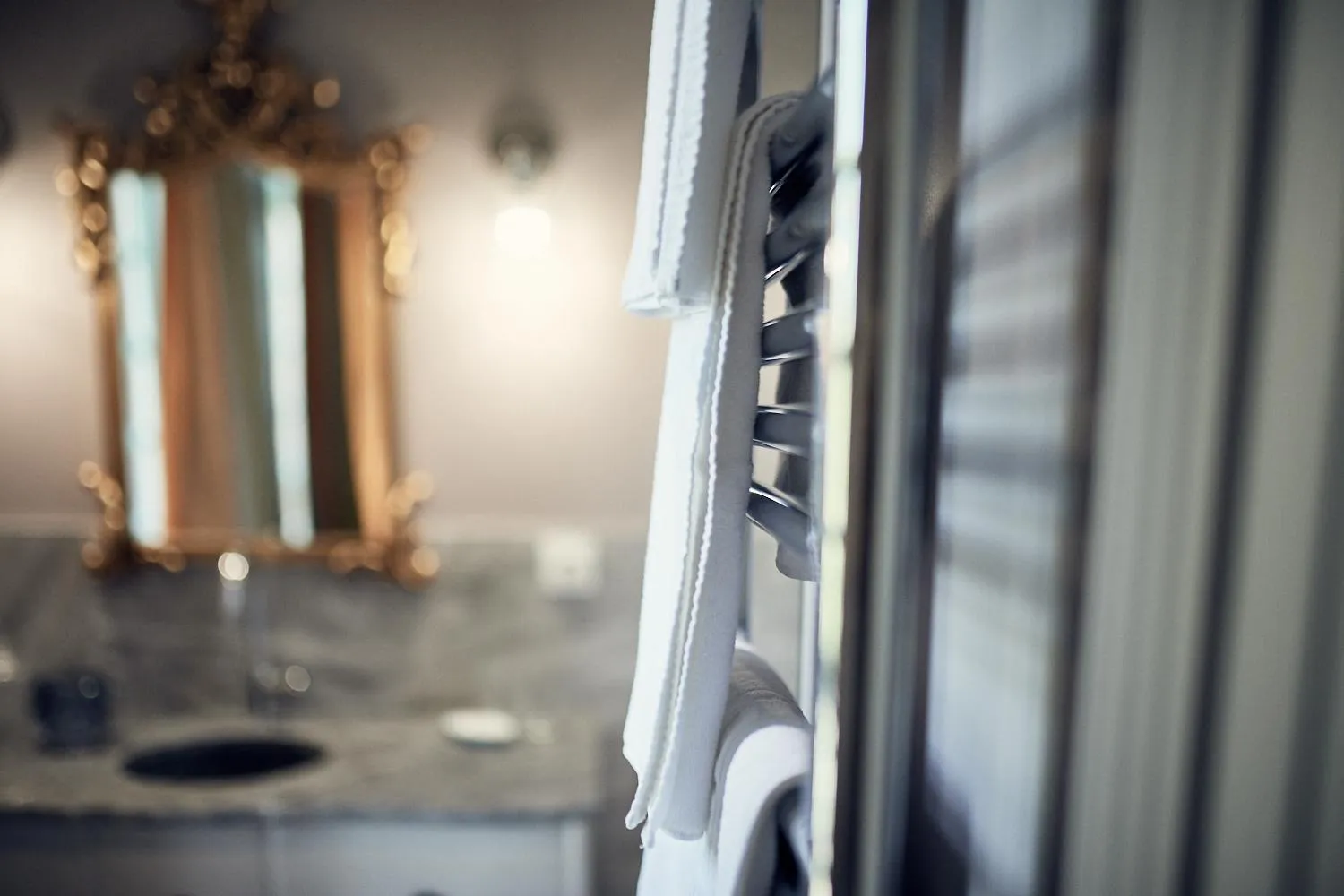 Shower in Castel Bois Marie, Maison d'hôtes