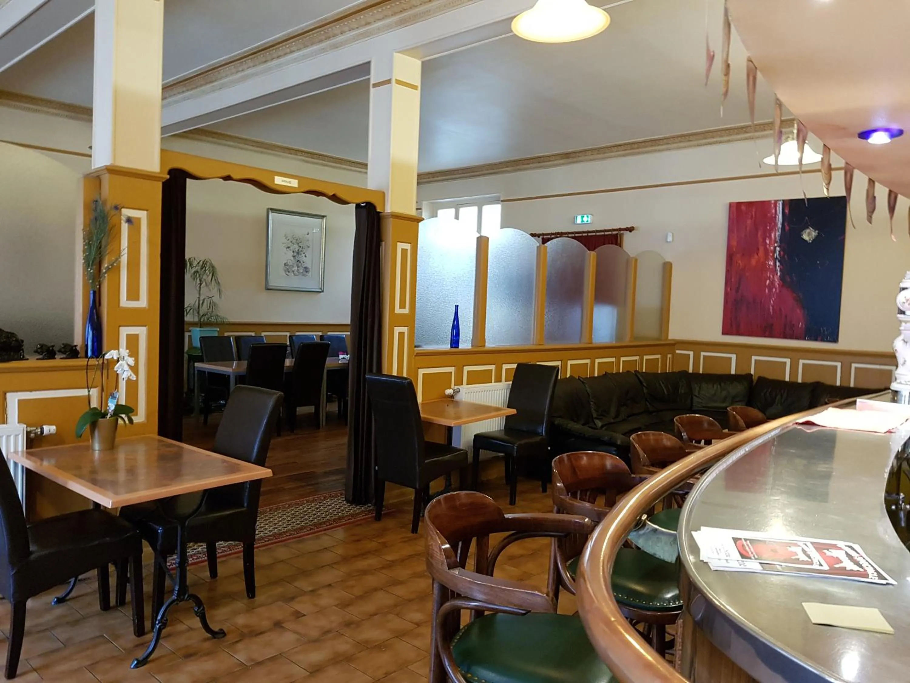 Lounge or bar in Hotel Restaurant La Sirène