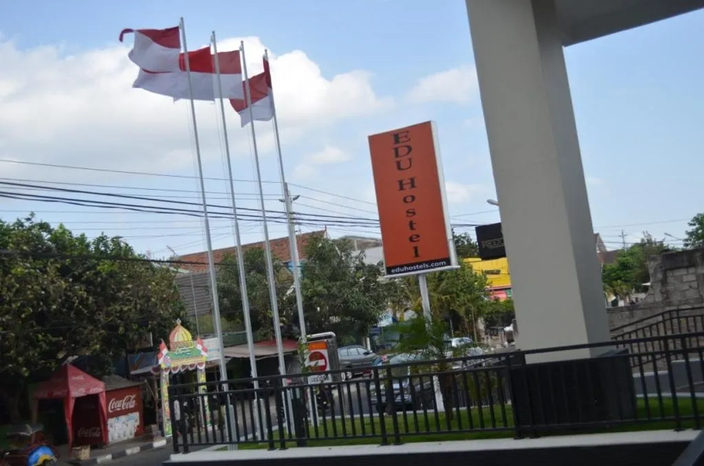 Area and facilities in EDU Hostel