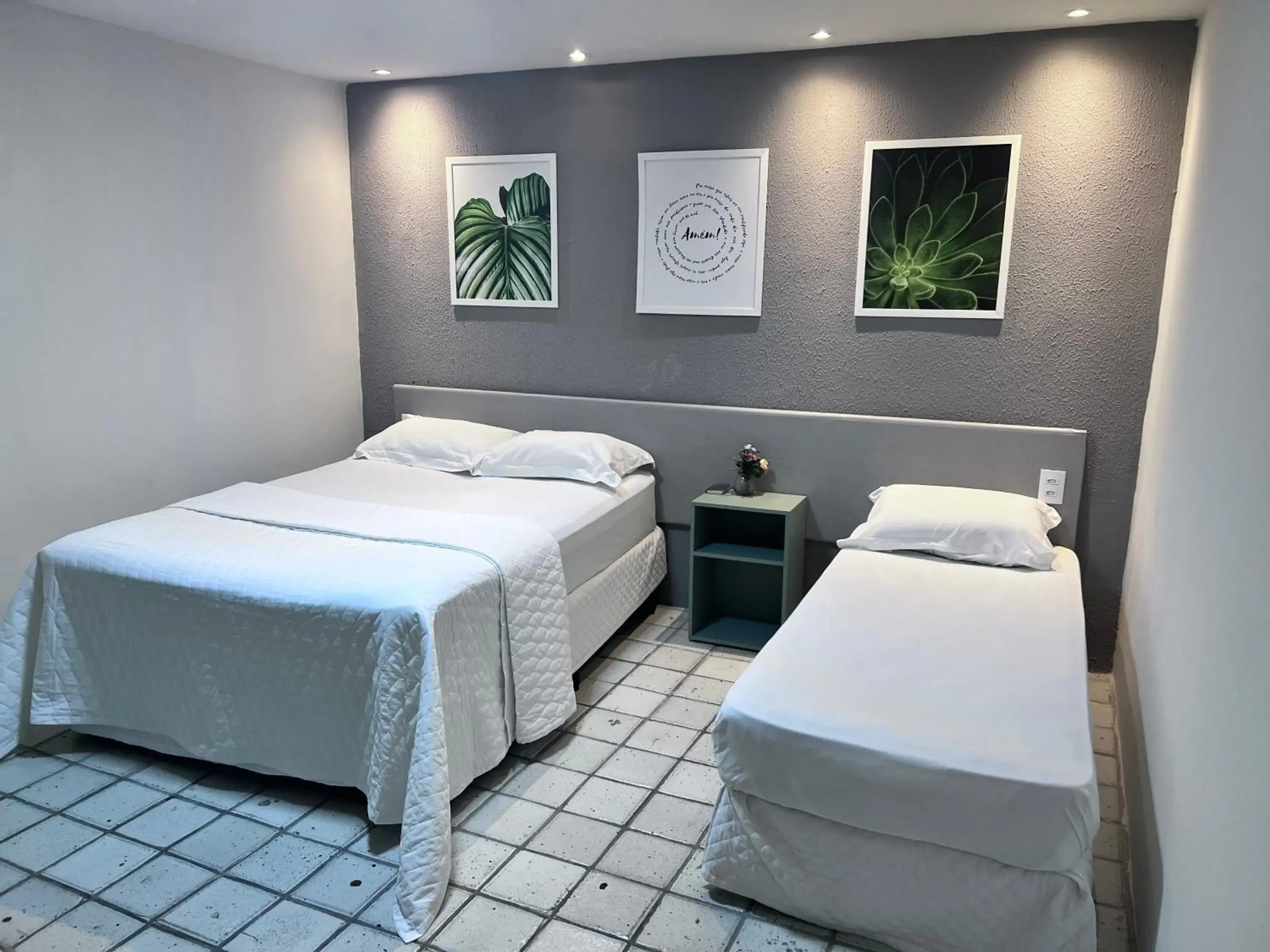 Triple Room in Center Plaza Hotel Triple Room in Center Plaza Hotel