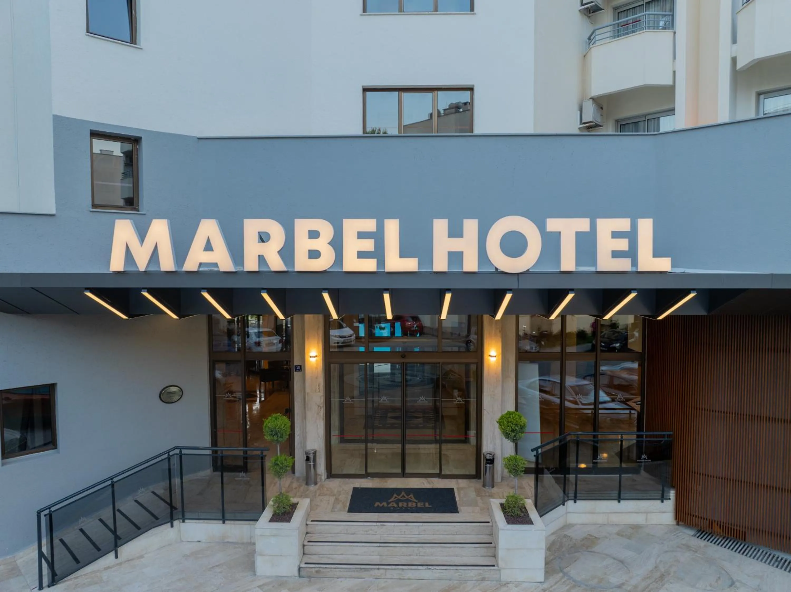Marbel Hotel by PalmWings