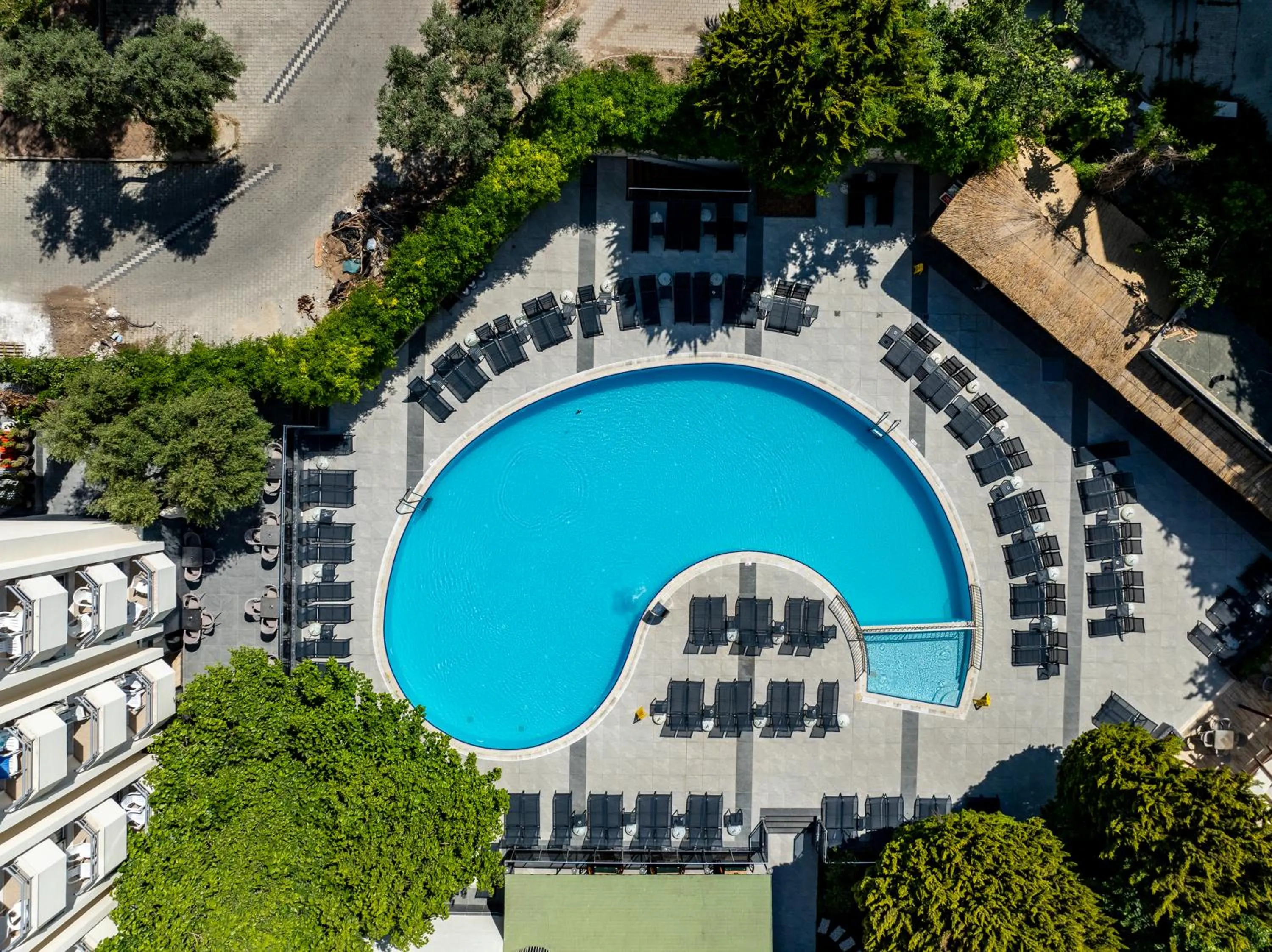 Marbel Hotel by PalmWings