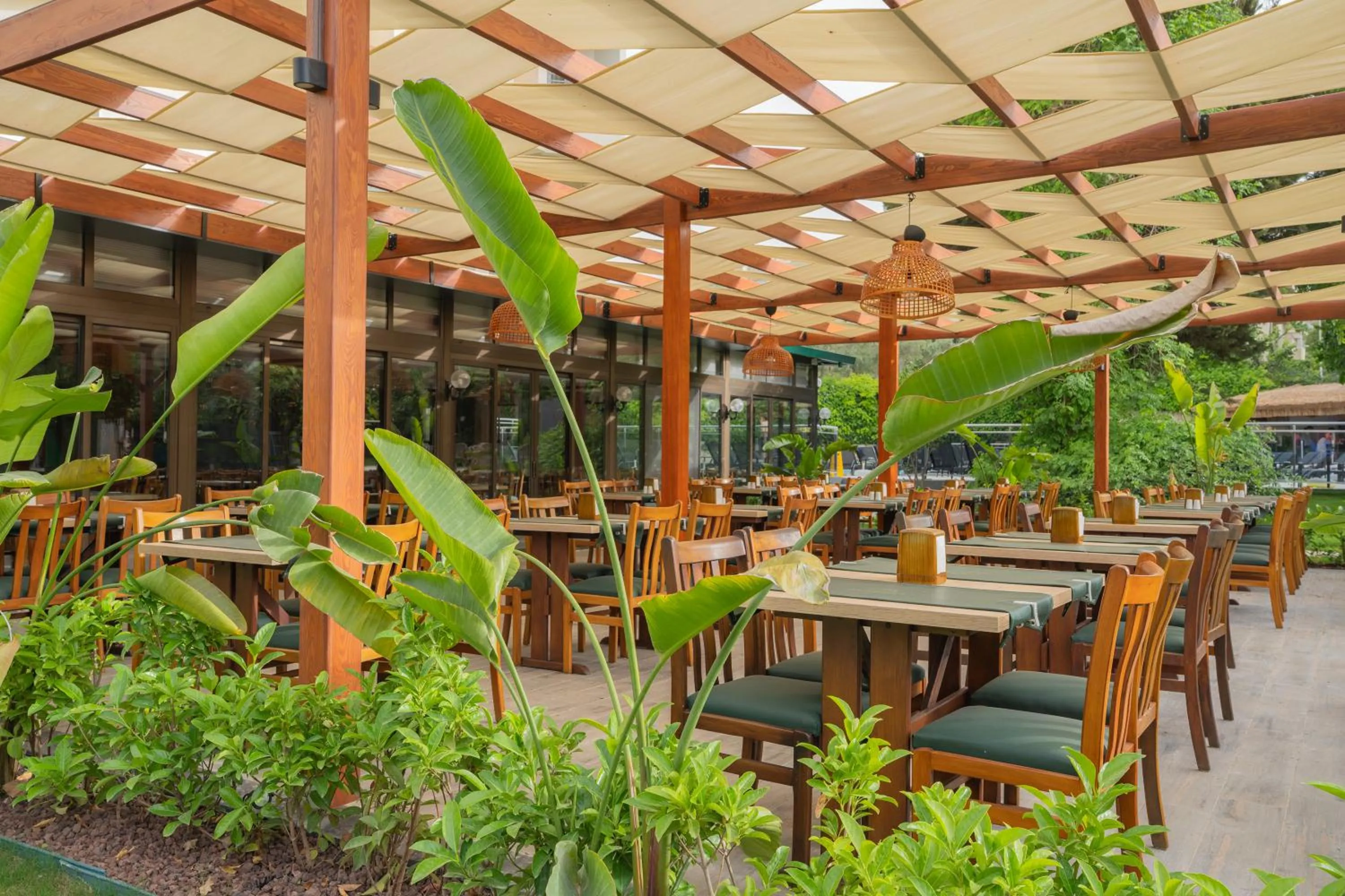 Marbel Hotel by PalmWings