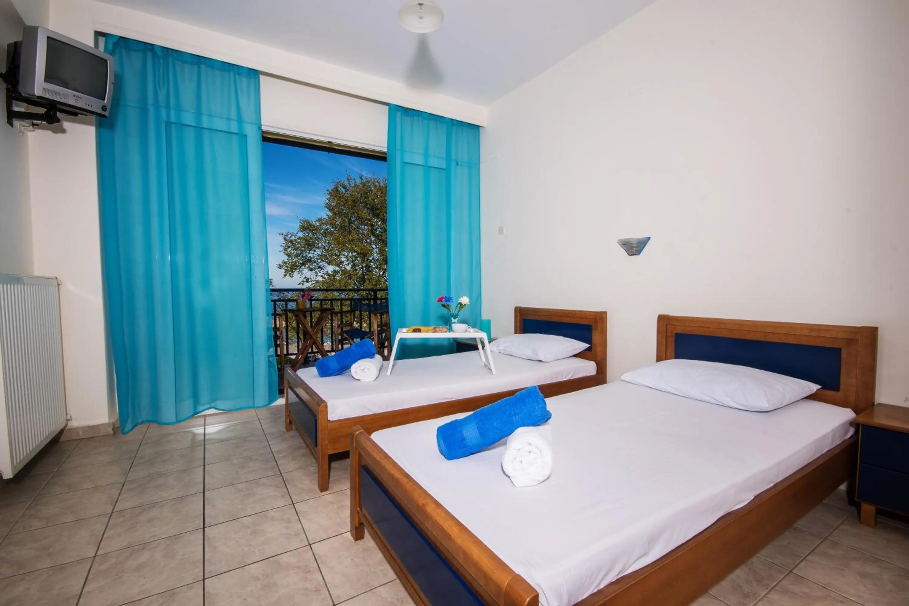 Photo of the whole room in Hotel Vlassis