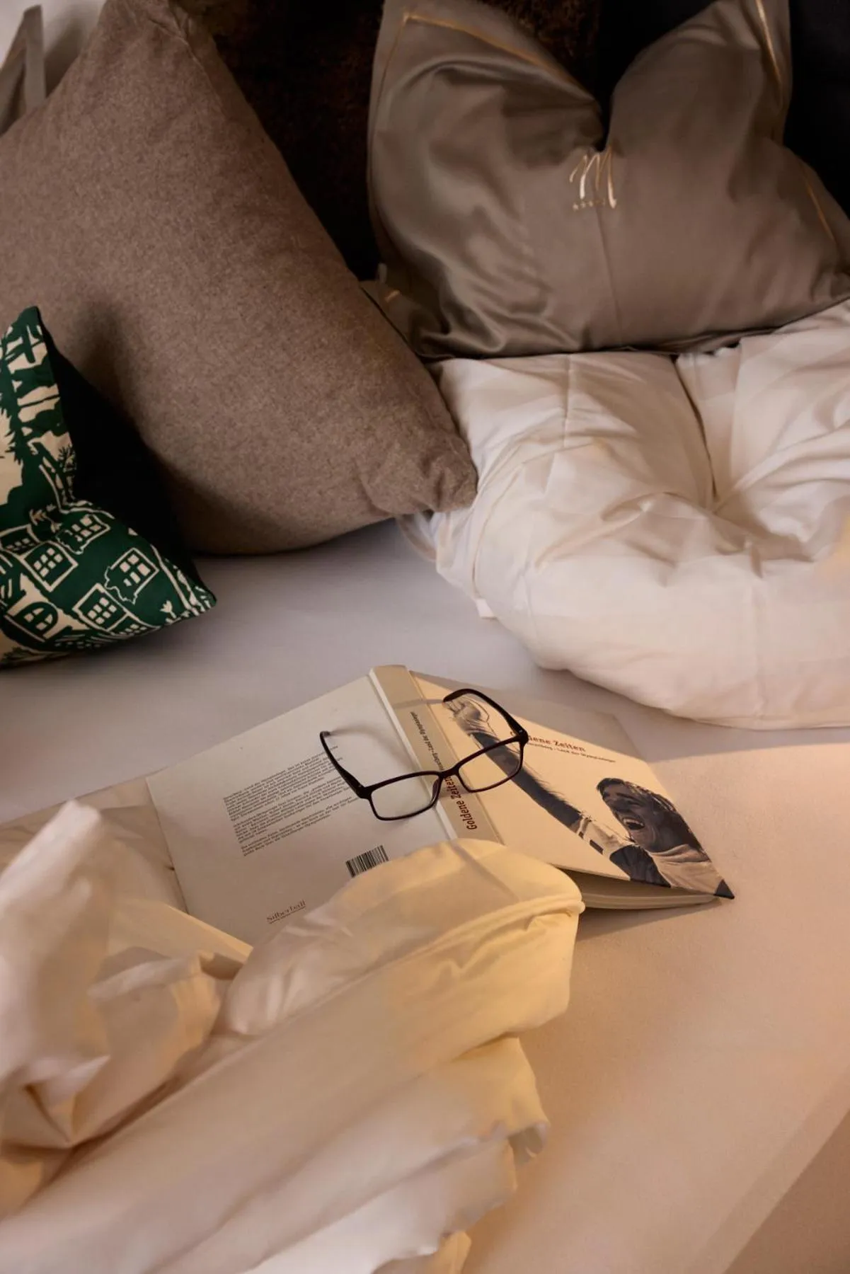 Bed in Hotel & Chalet Montana