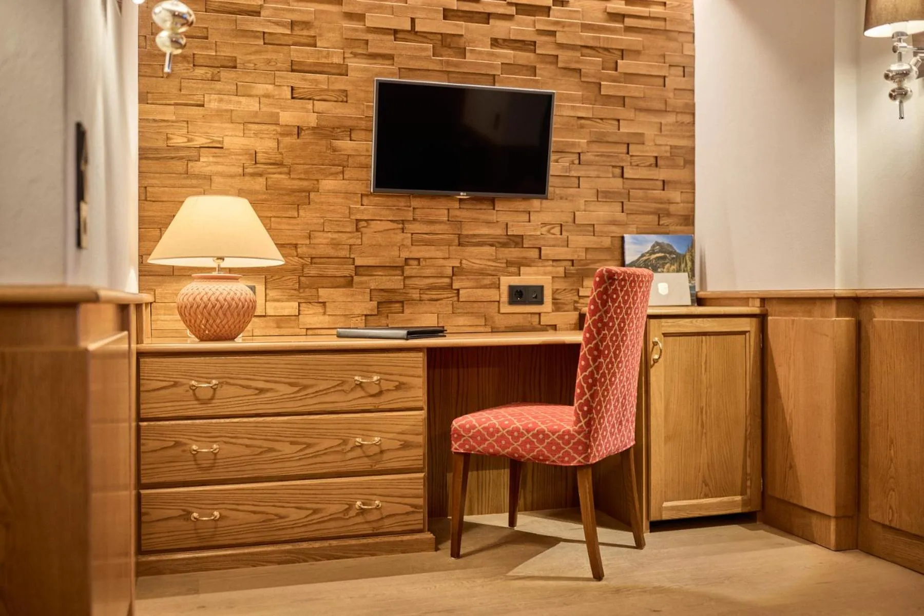 Decorative detail in Hotel & Chalet Montana