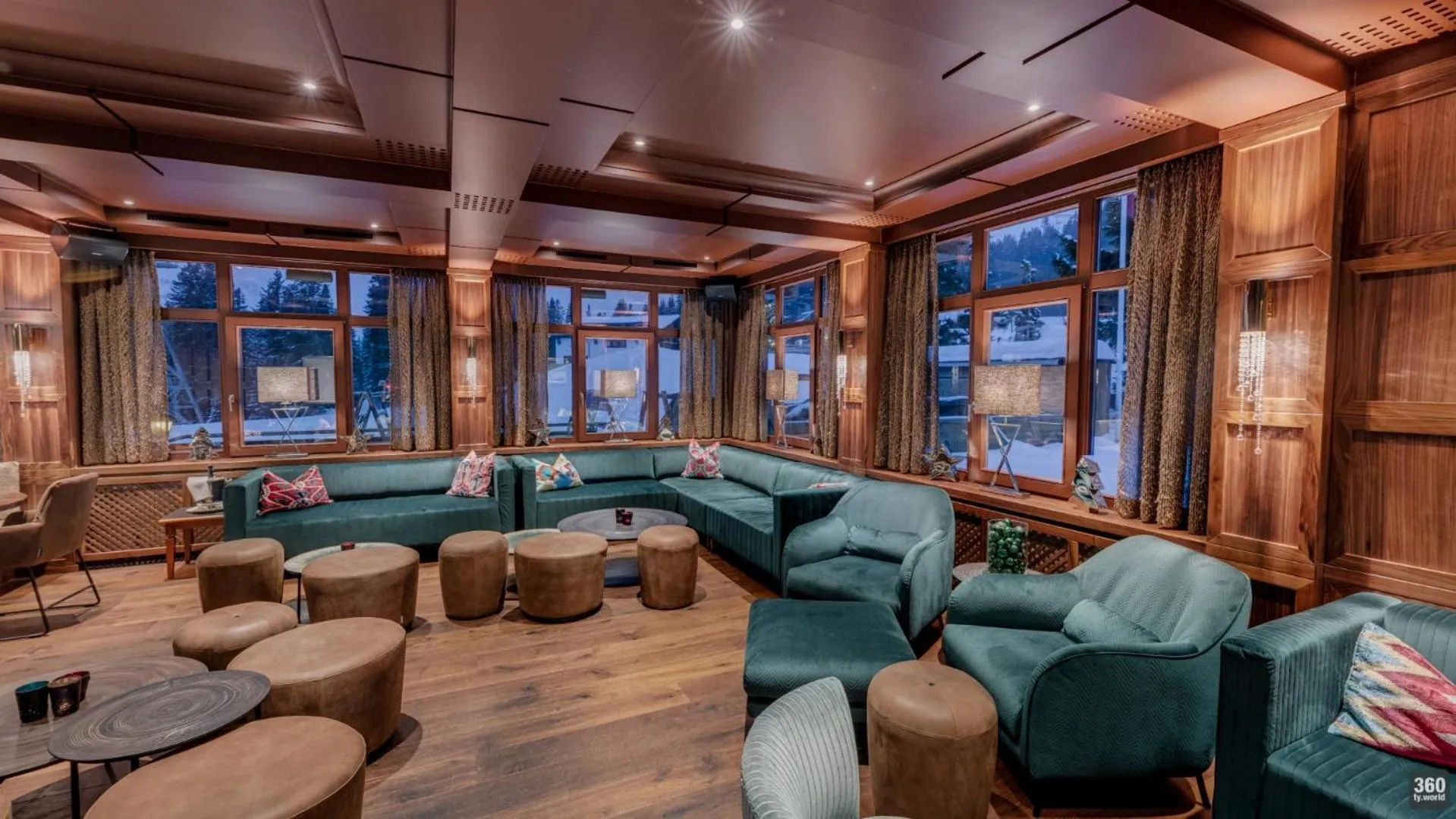 Lounge or bar in Hotel & Chalet Montana
