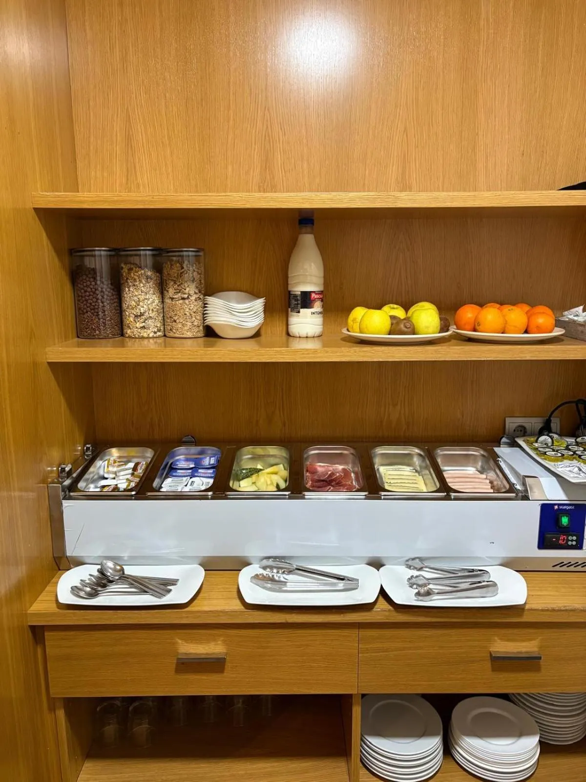 Breakfast in Aparthotel Meseguer