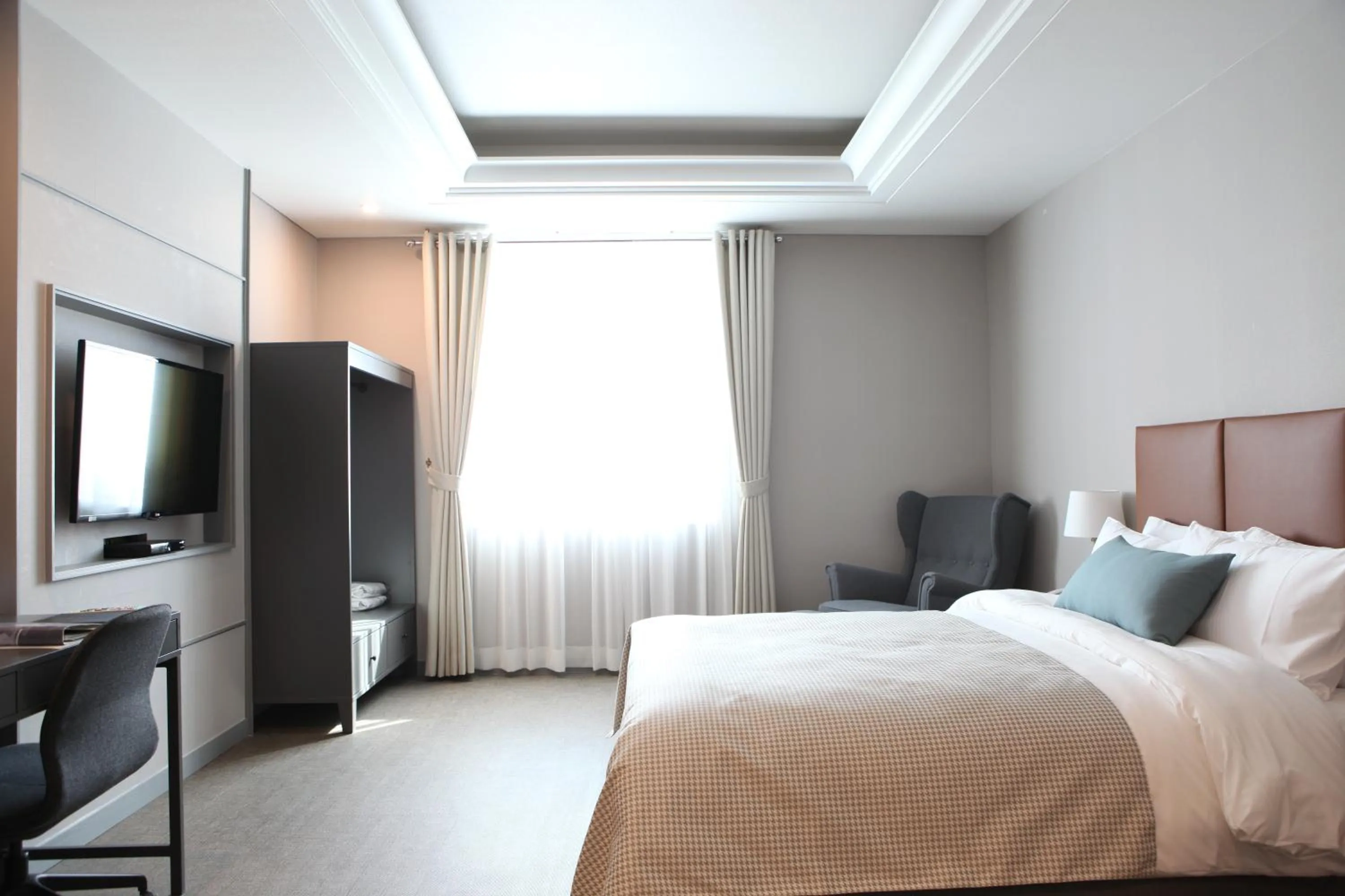 Bed in Polaris Hotel