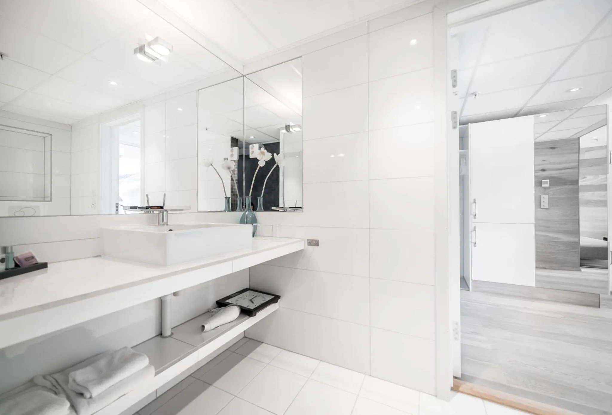 Shower in Malangen Resort