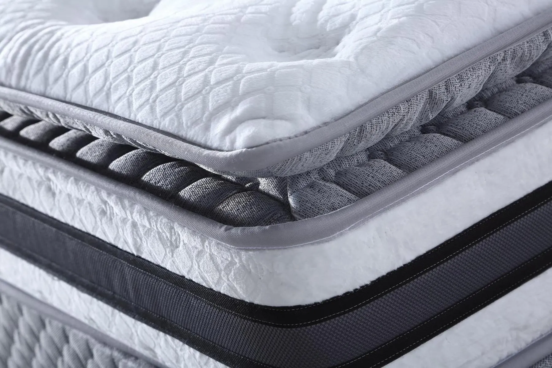 Bed in Alanya Damlataş Apart