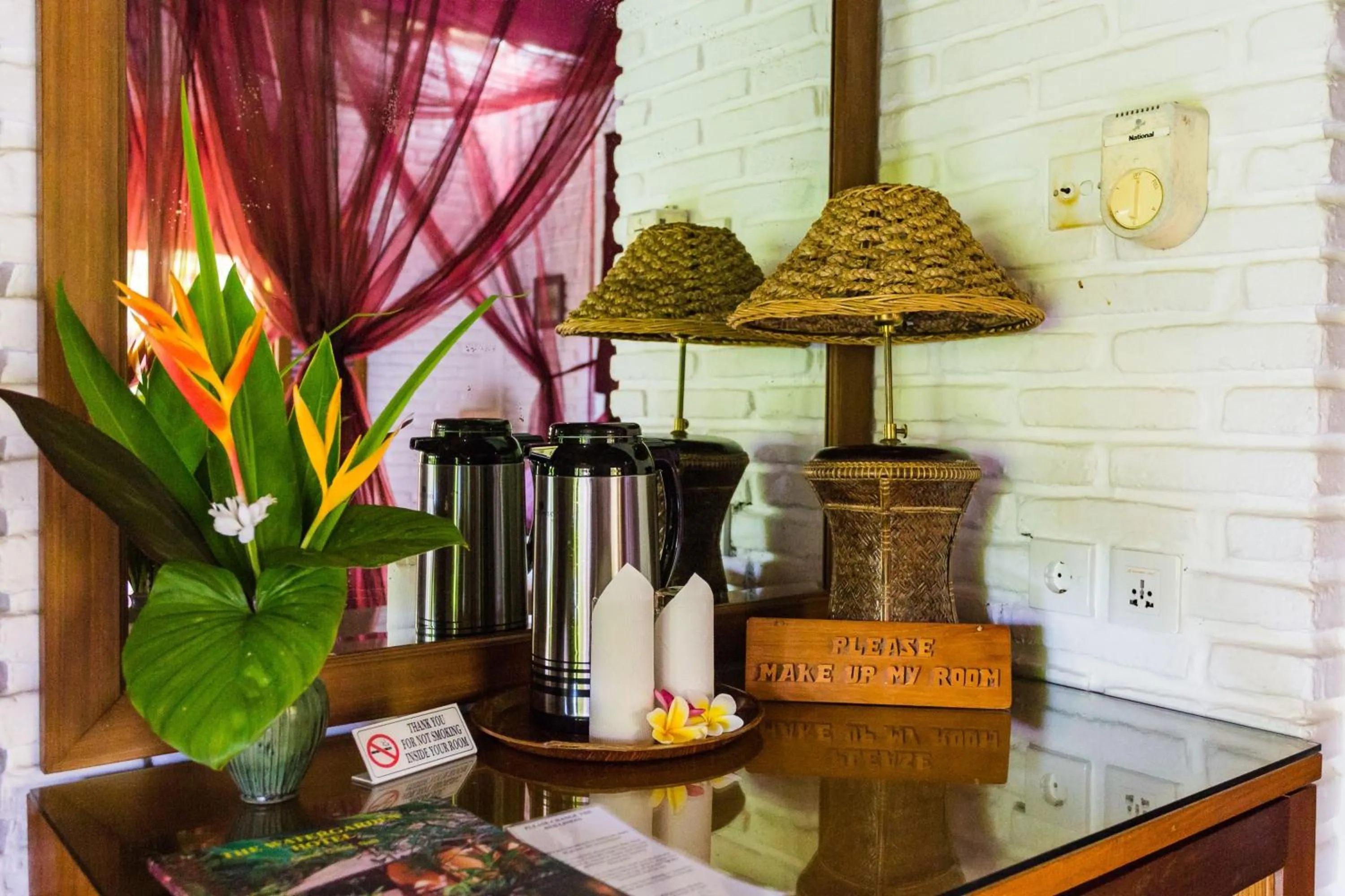 Coffee/tea facilities in The Water Garden Hotel