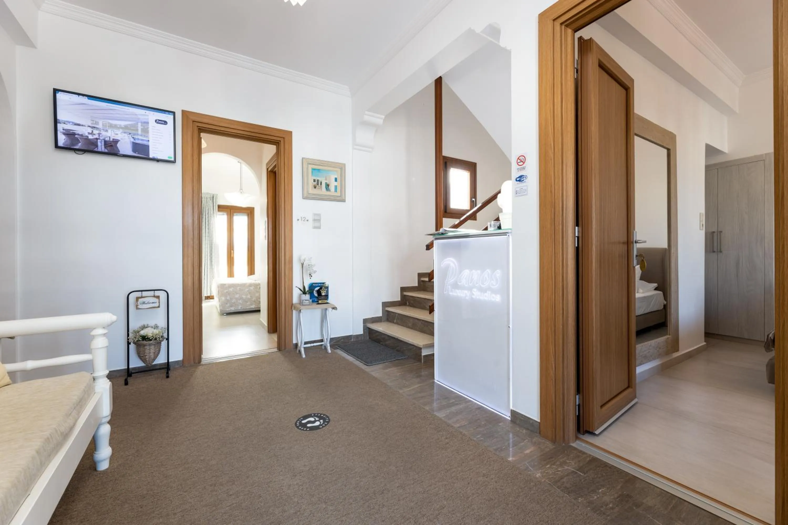 Lobby or reception in Panos Luxury Studios