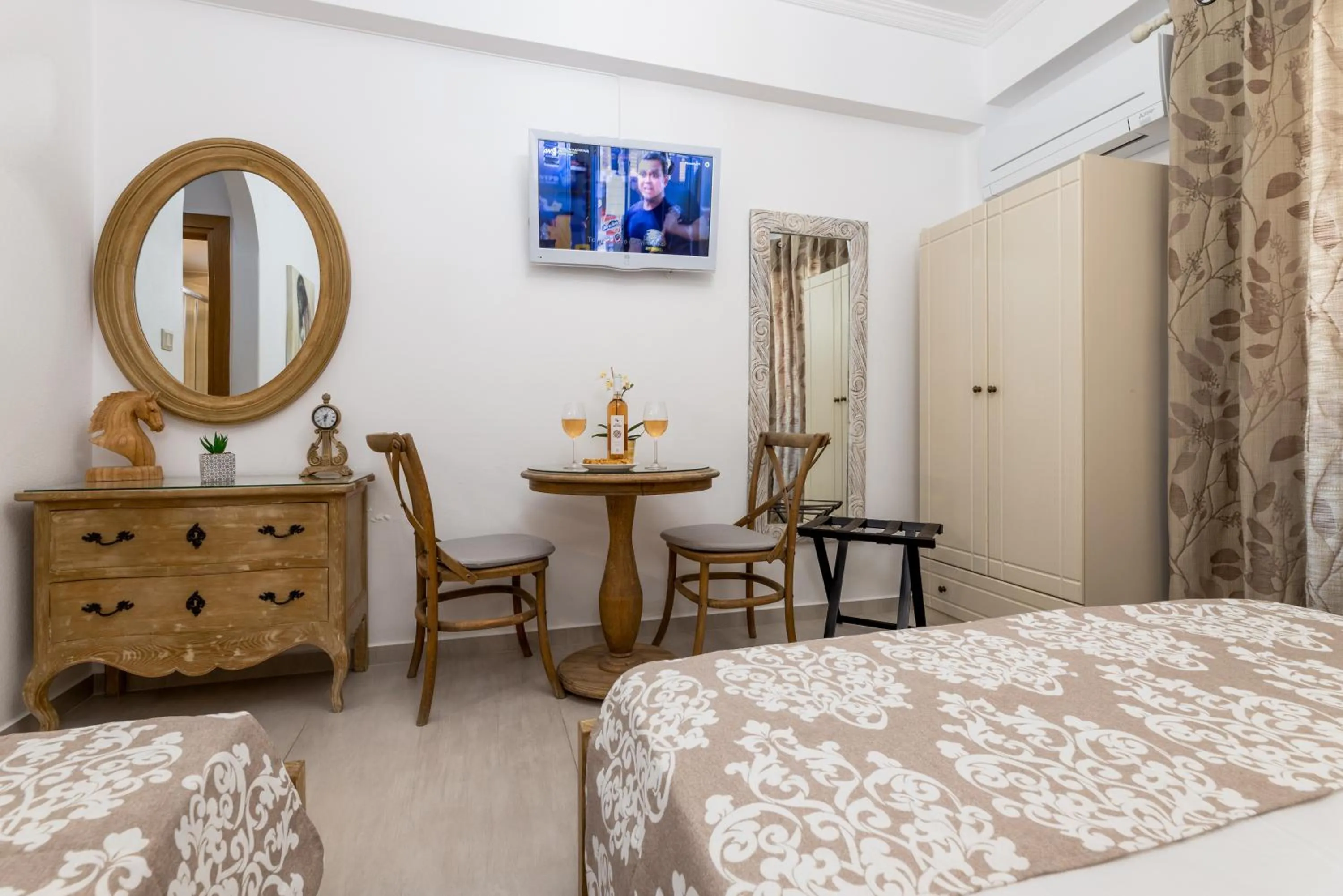 wardrobe, Bed in Panos Luxury Studios