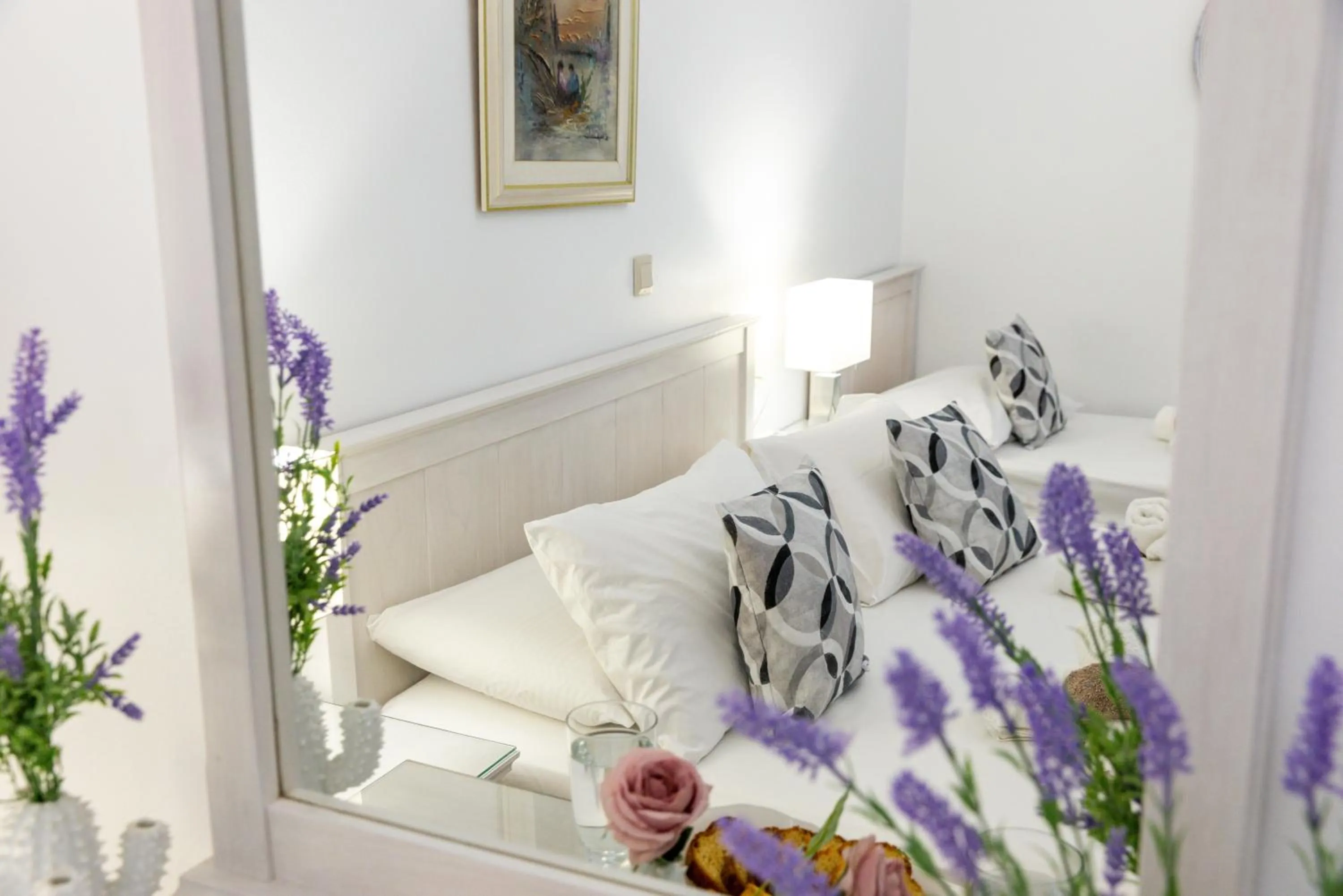 Decorative detail, Bed in Panos Luxury Studios