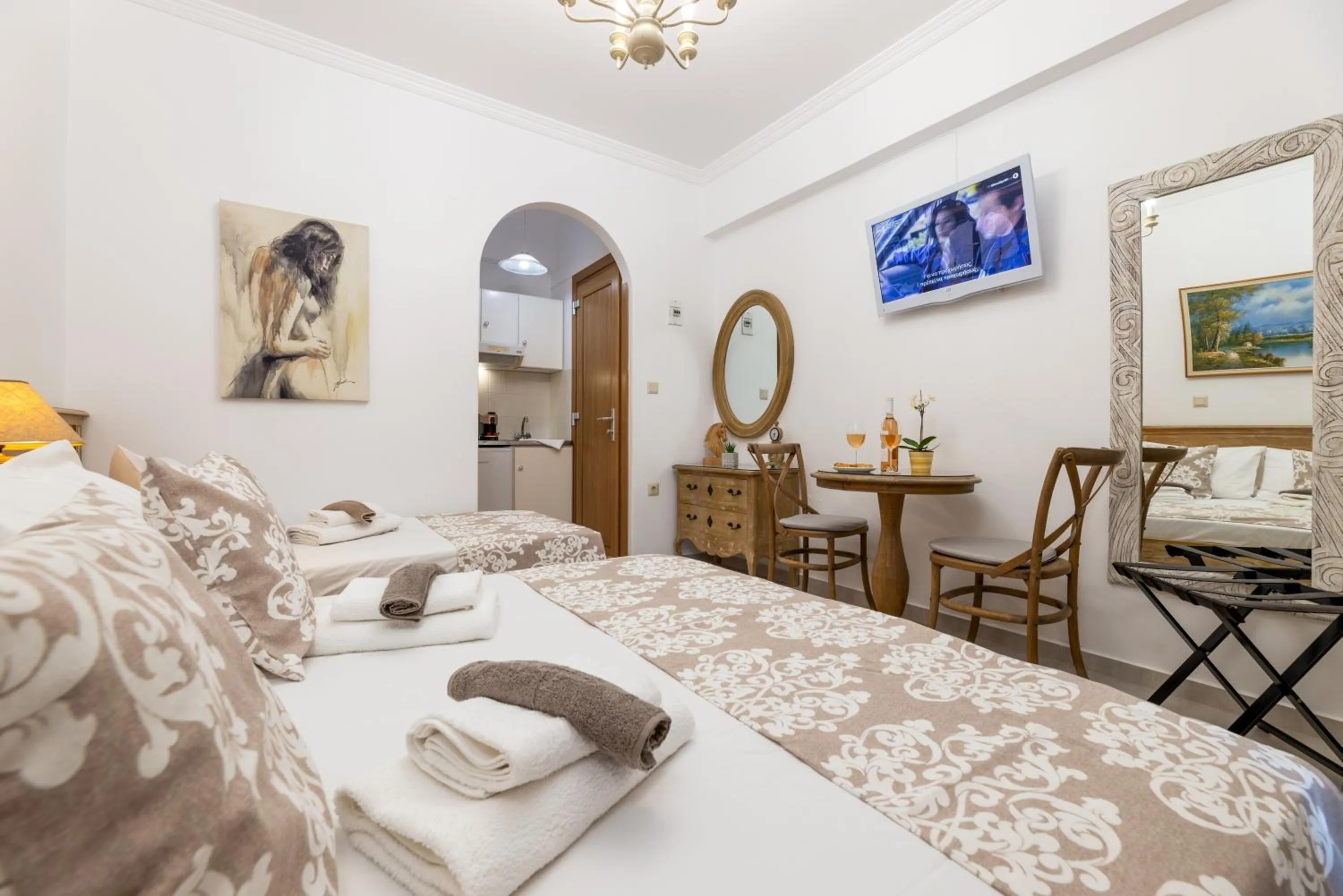 towels, Bed in Panos Luxury Studios