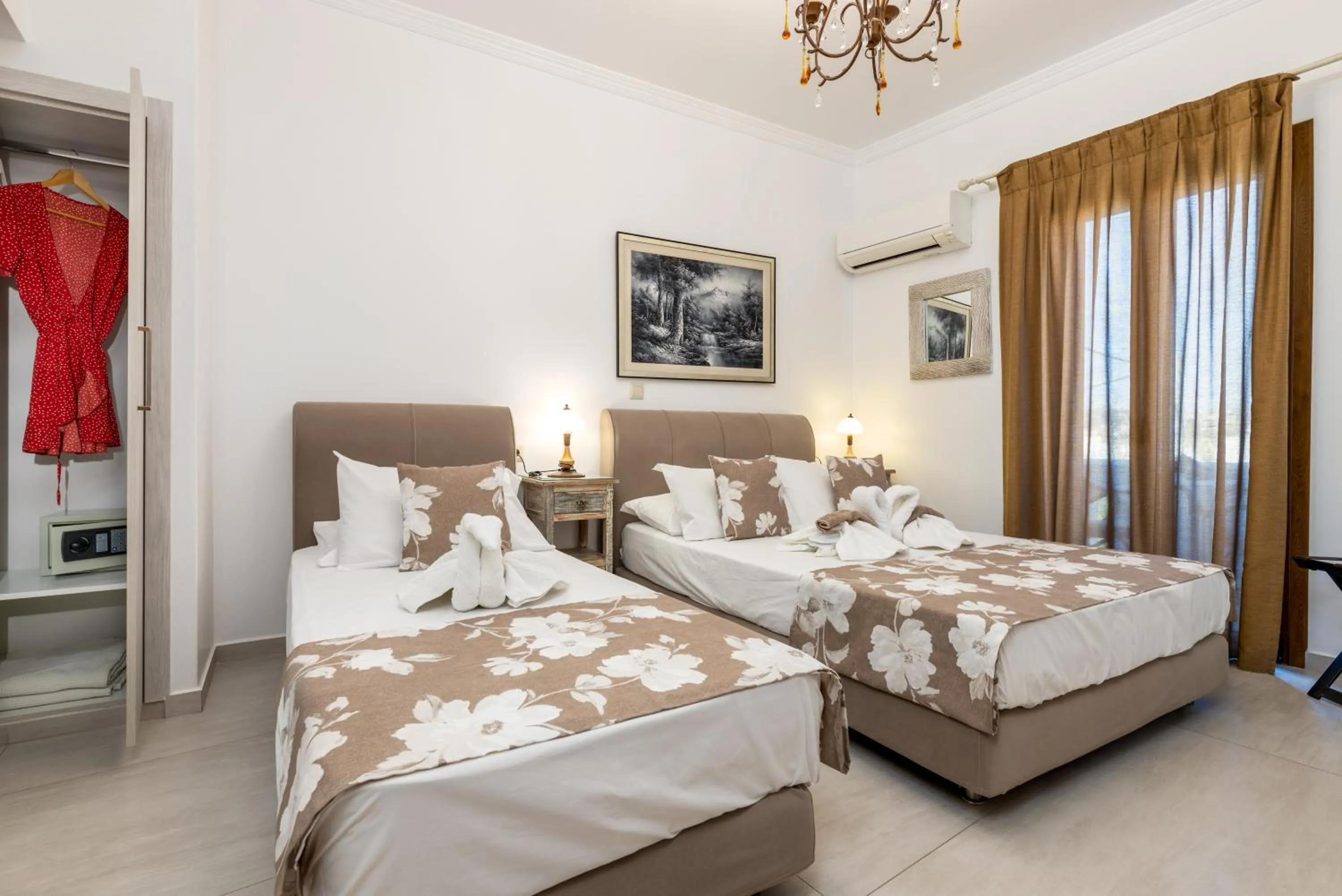 Bedroom, Bed in Panos Luxury Studios