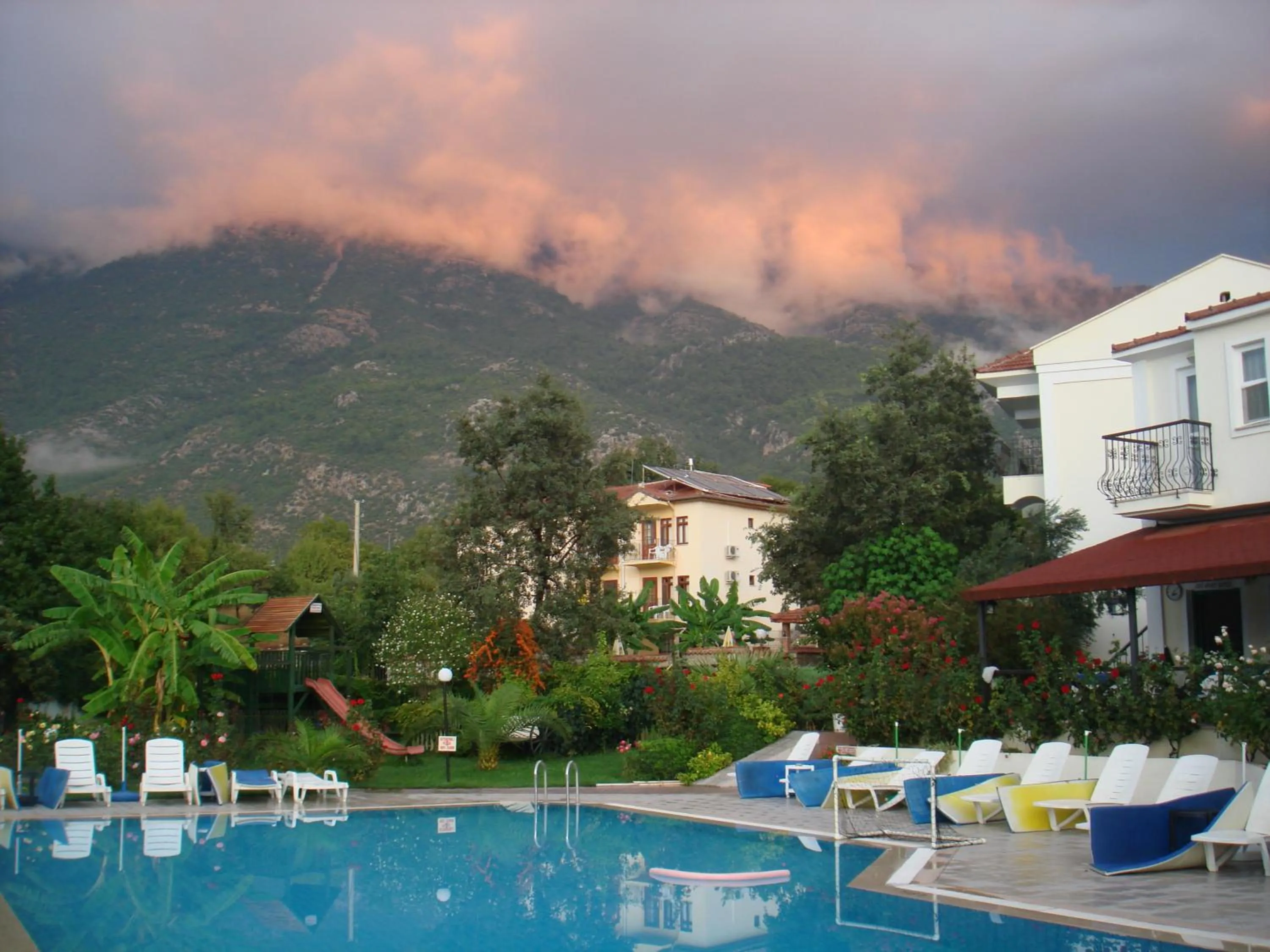 Mountain view in Ant Apart Hotel