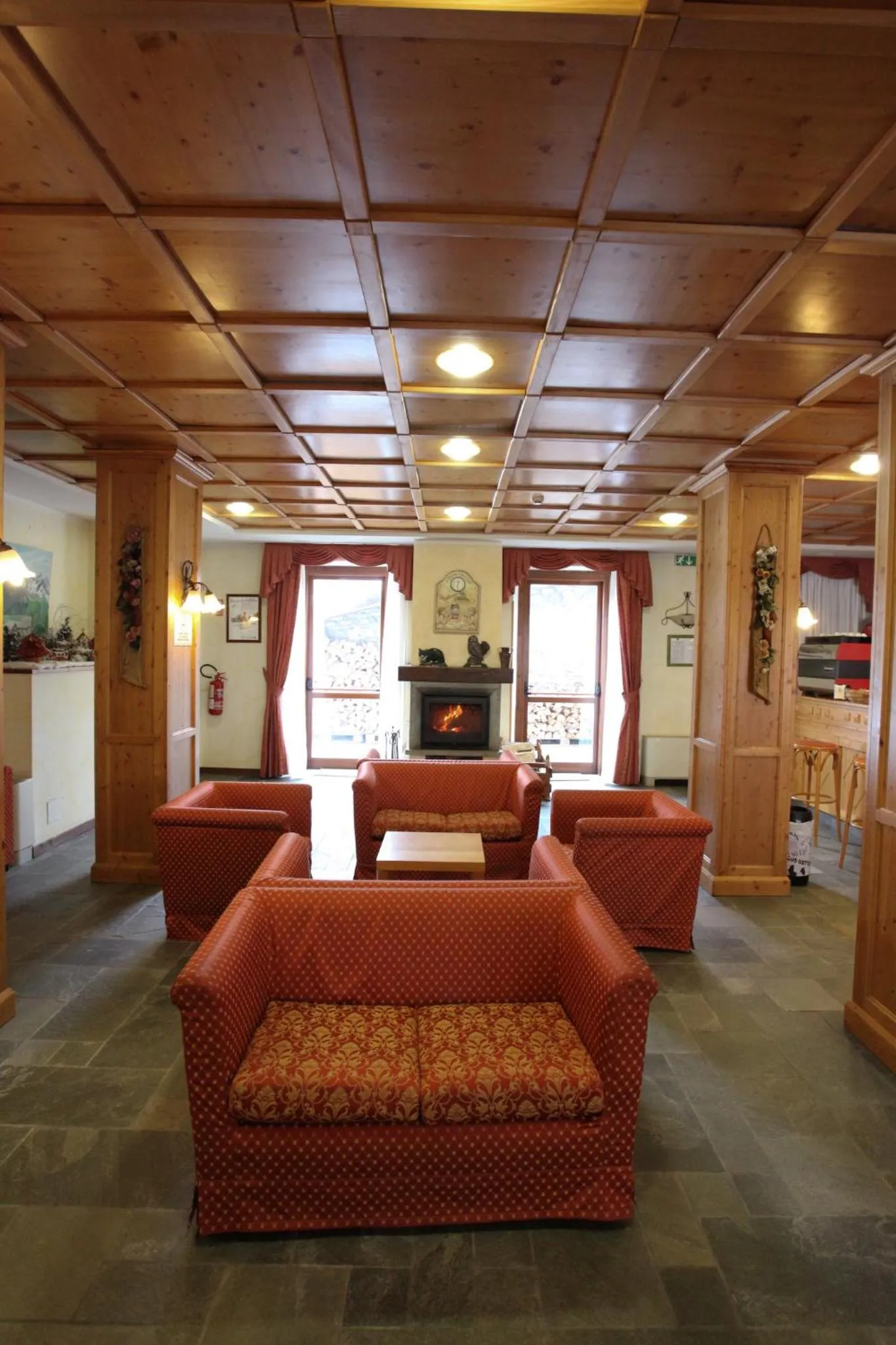 Lounge or bar in Hotel Alpechiara