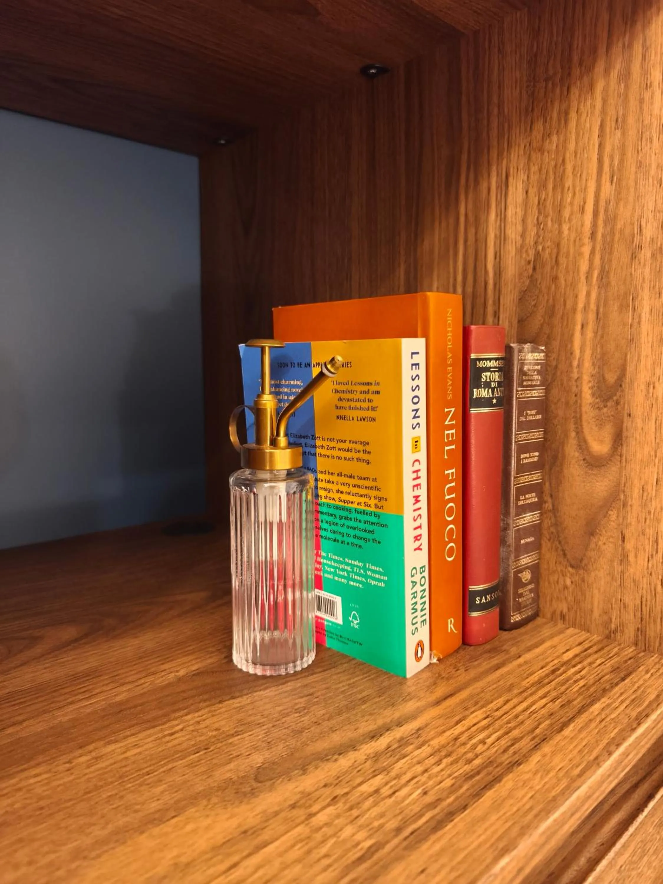 furniture in Villa Ettore