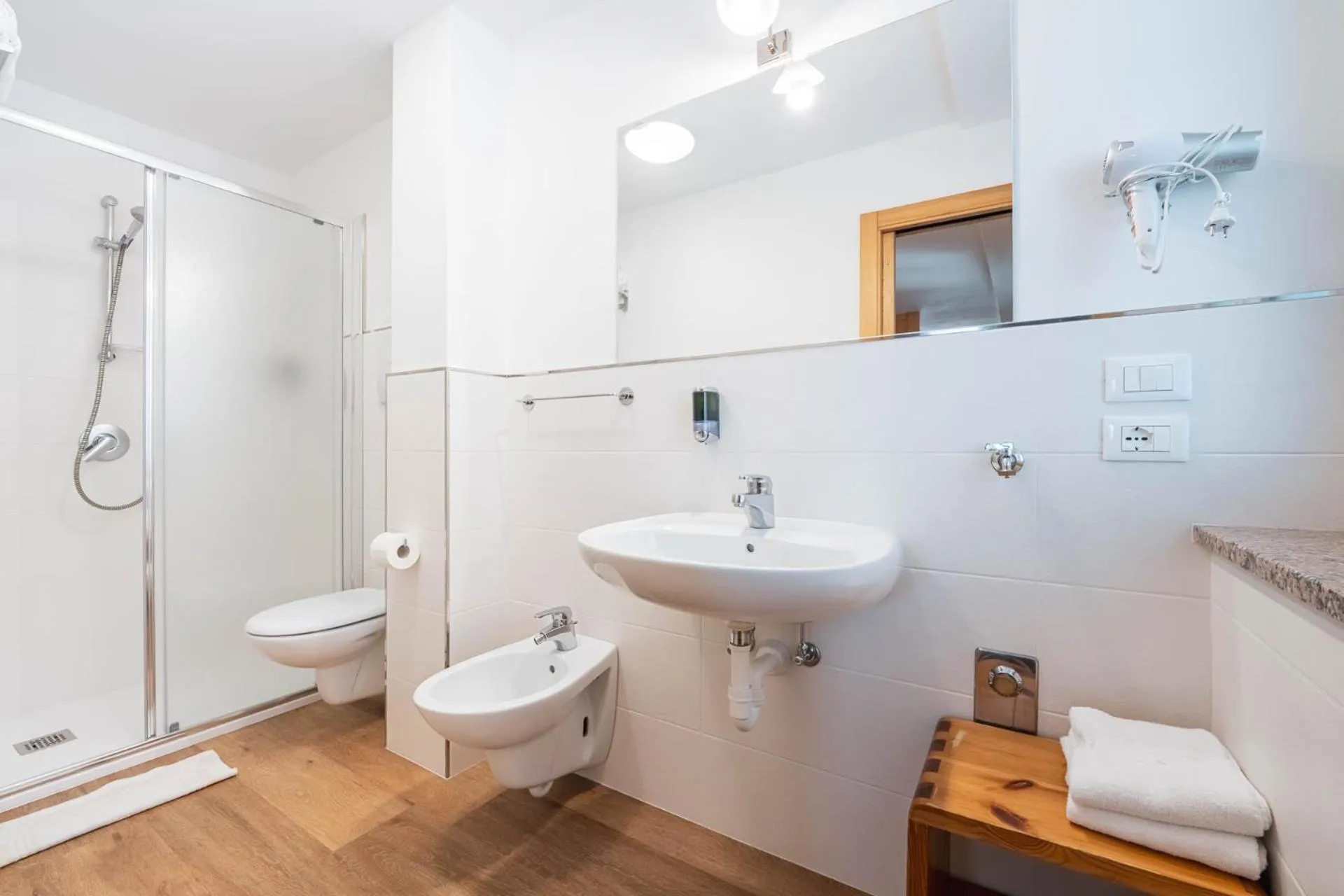 Shower in Villa Adria B&B