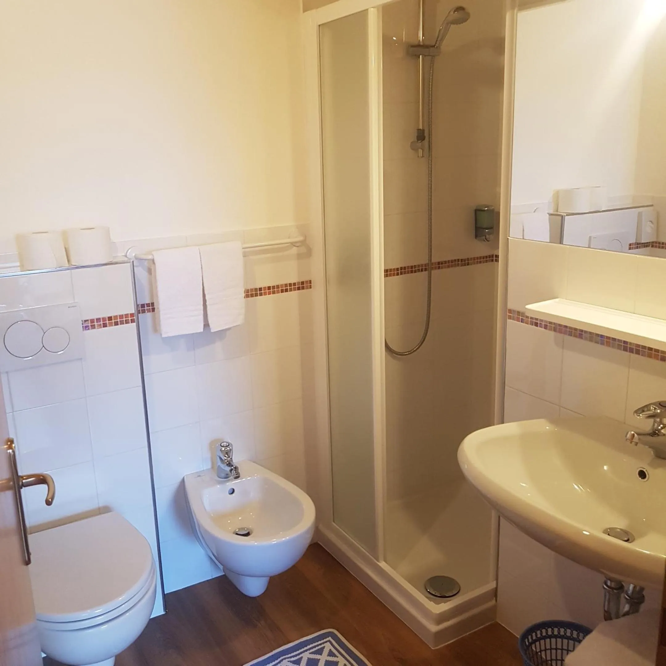 Shower in Villa Adria B&B