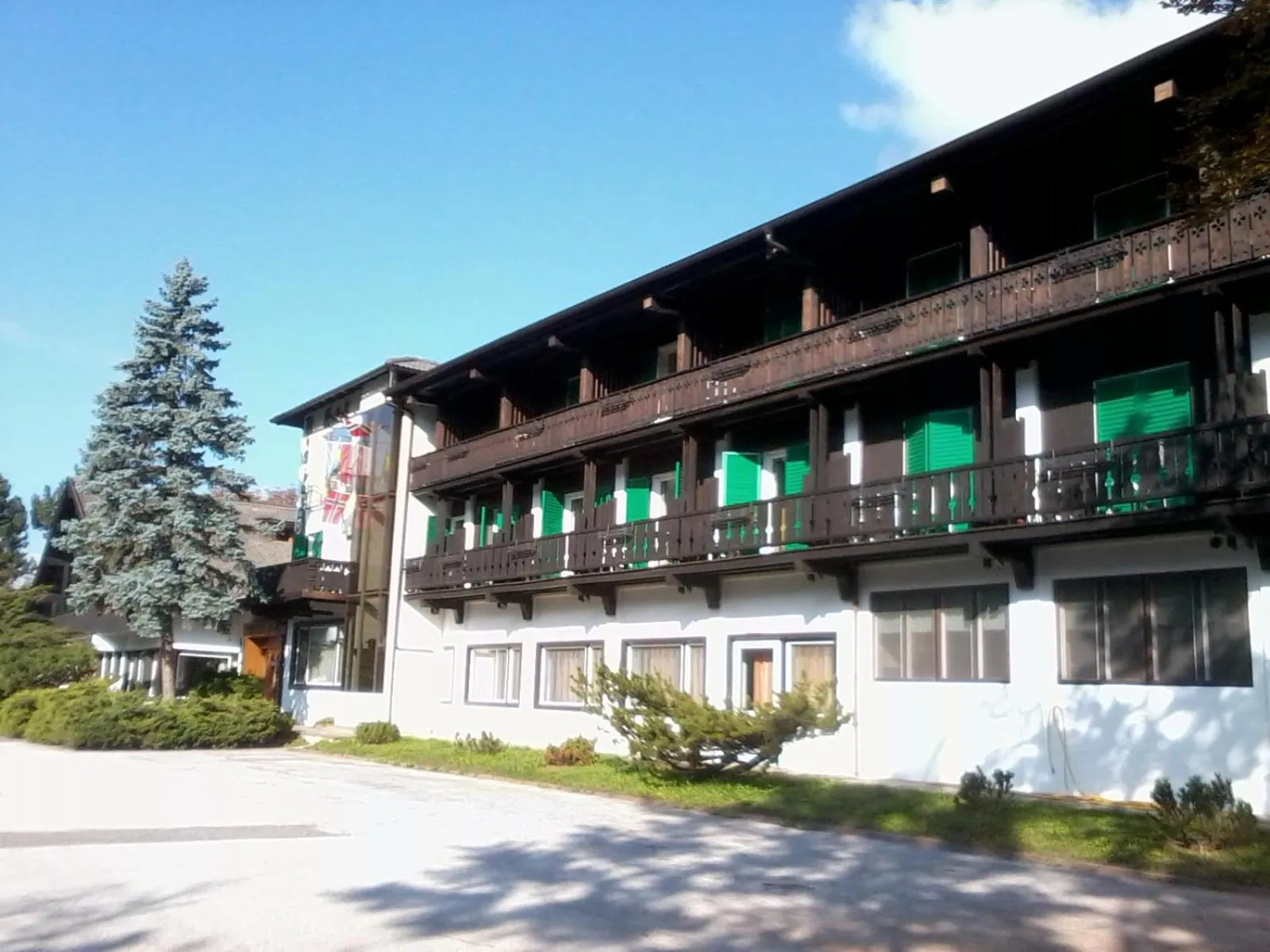 Facade/entrance in Hotel Regina Delle Dolomiti