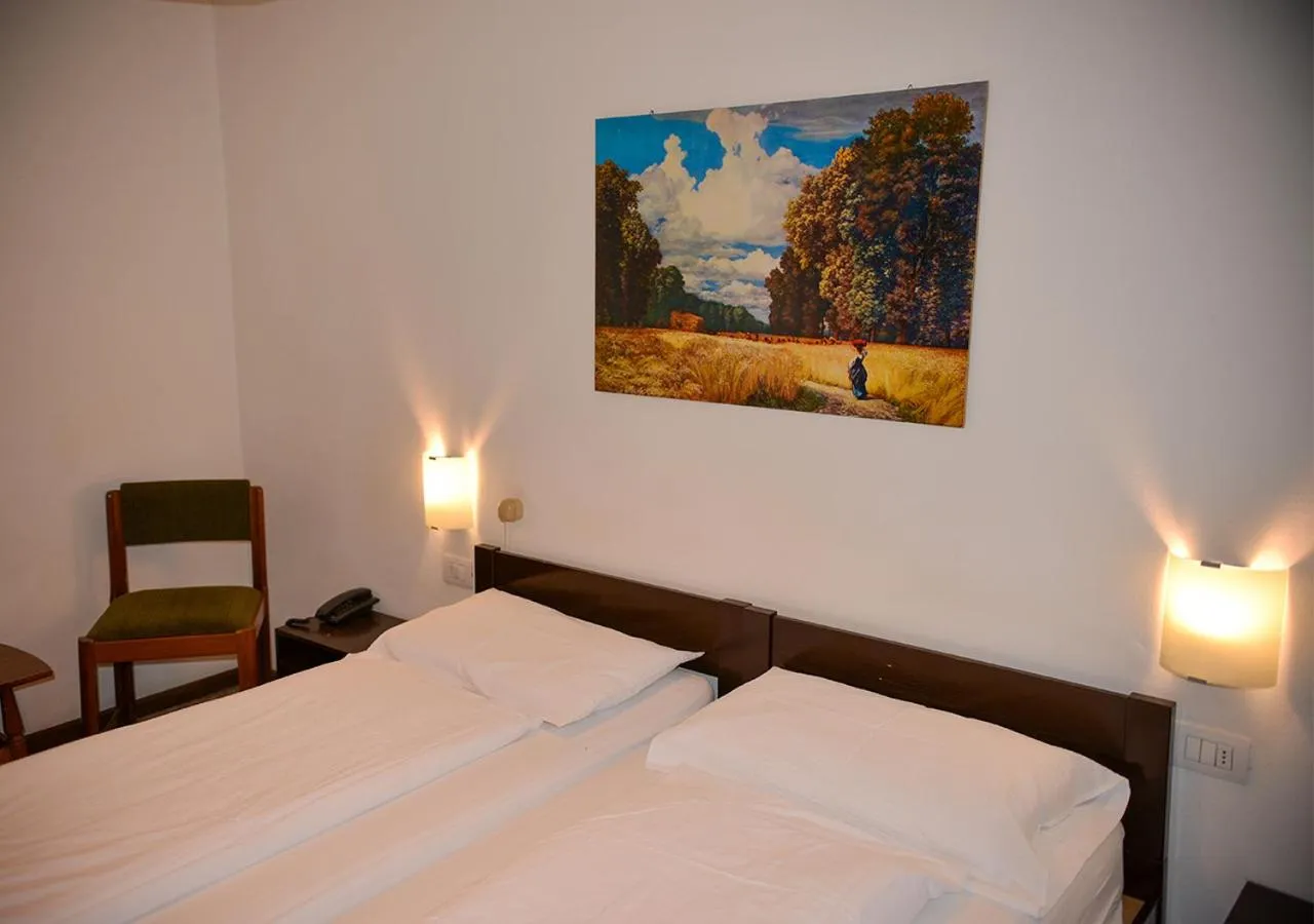 Bed in Hotel Regina Delle Dolomiti