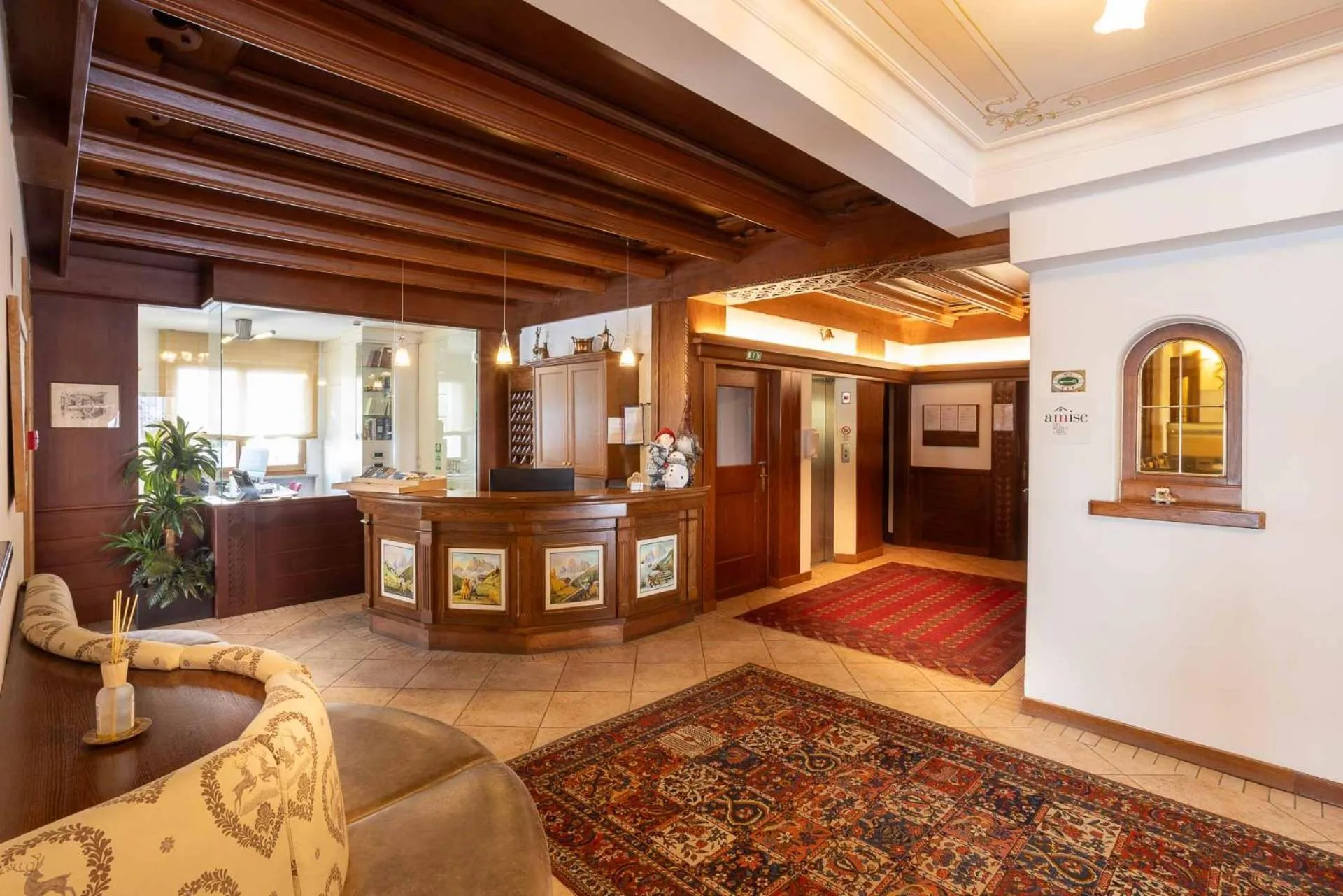 Lobby or reception in Hotel Crepei