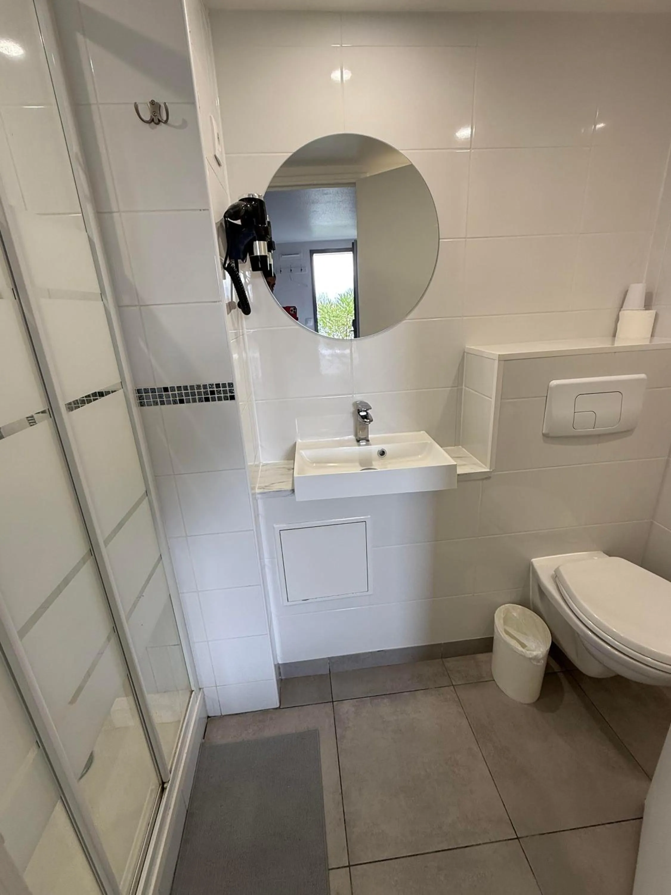 Toilet in Fasthotel Roissy - Saint-Witz