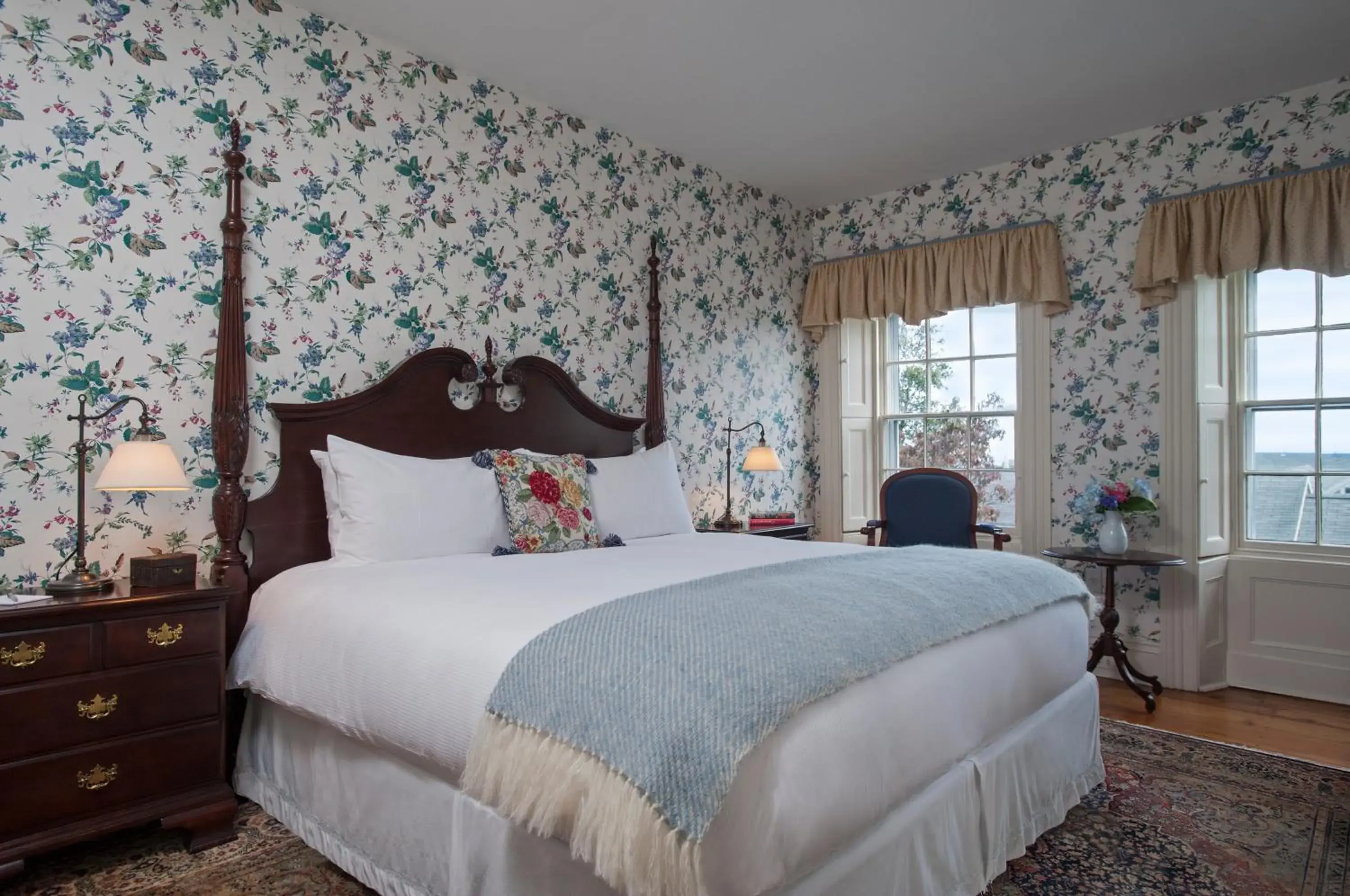 King Room - Main Building in Jared Coffin House King Room - Main Building in Jared Coffin House