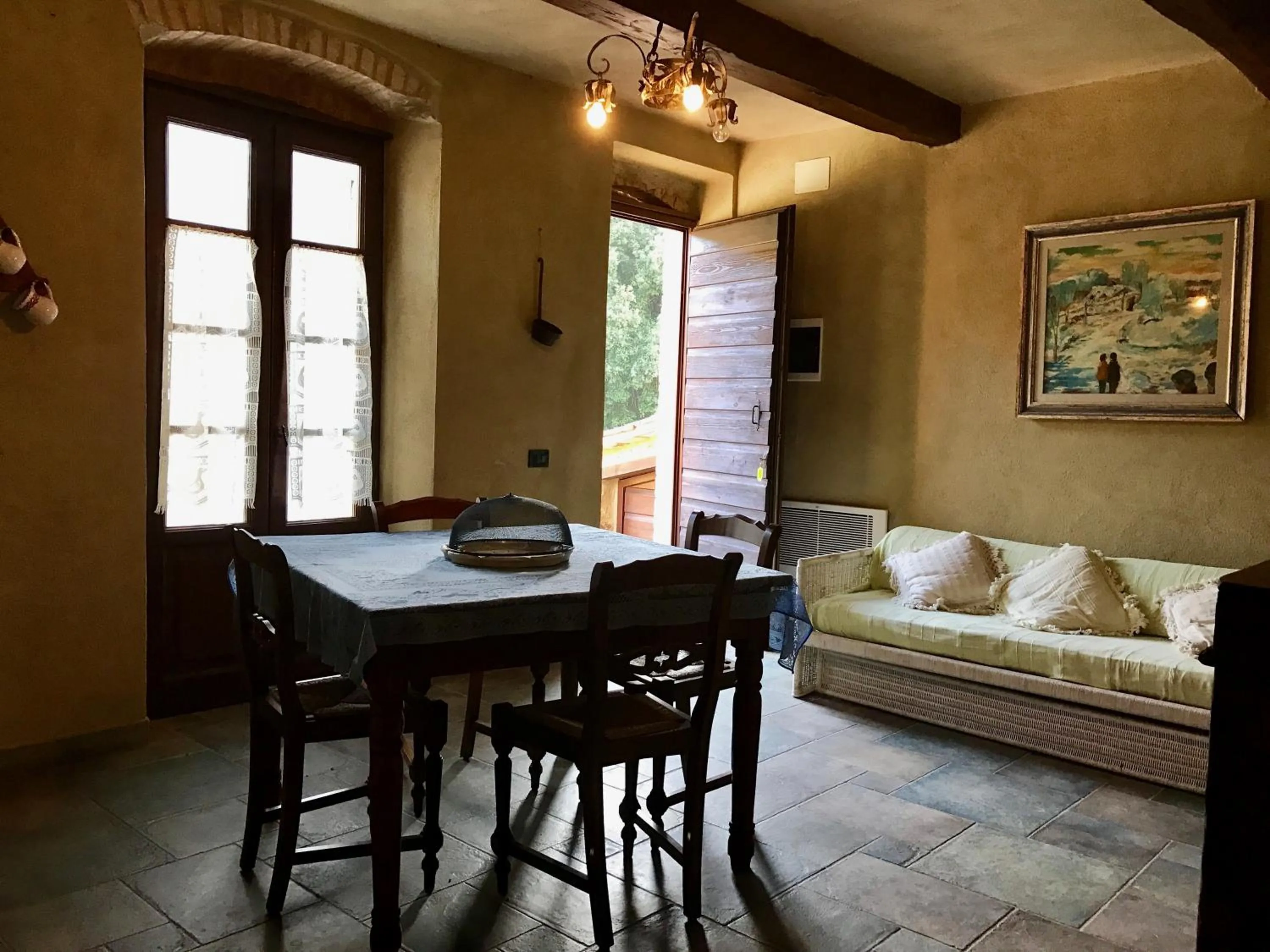 Photo of the whole room in Casale San Giovanni